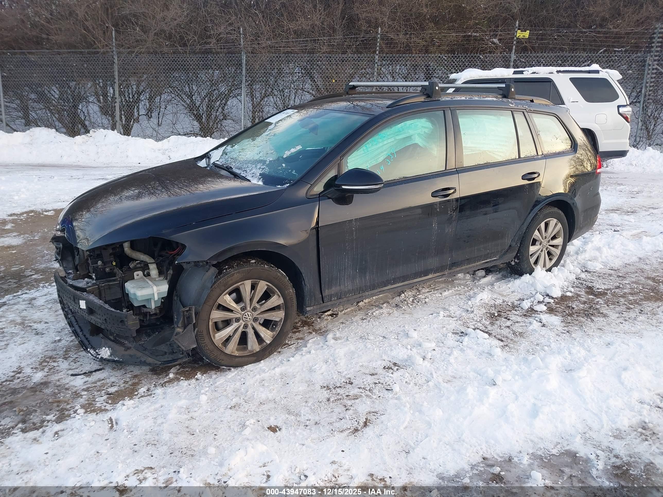 VOLKSWAGEN GOLF image 2