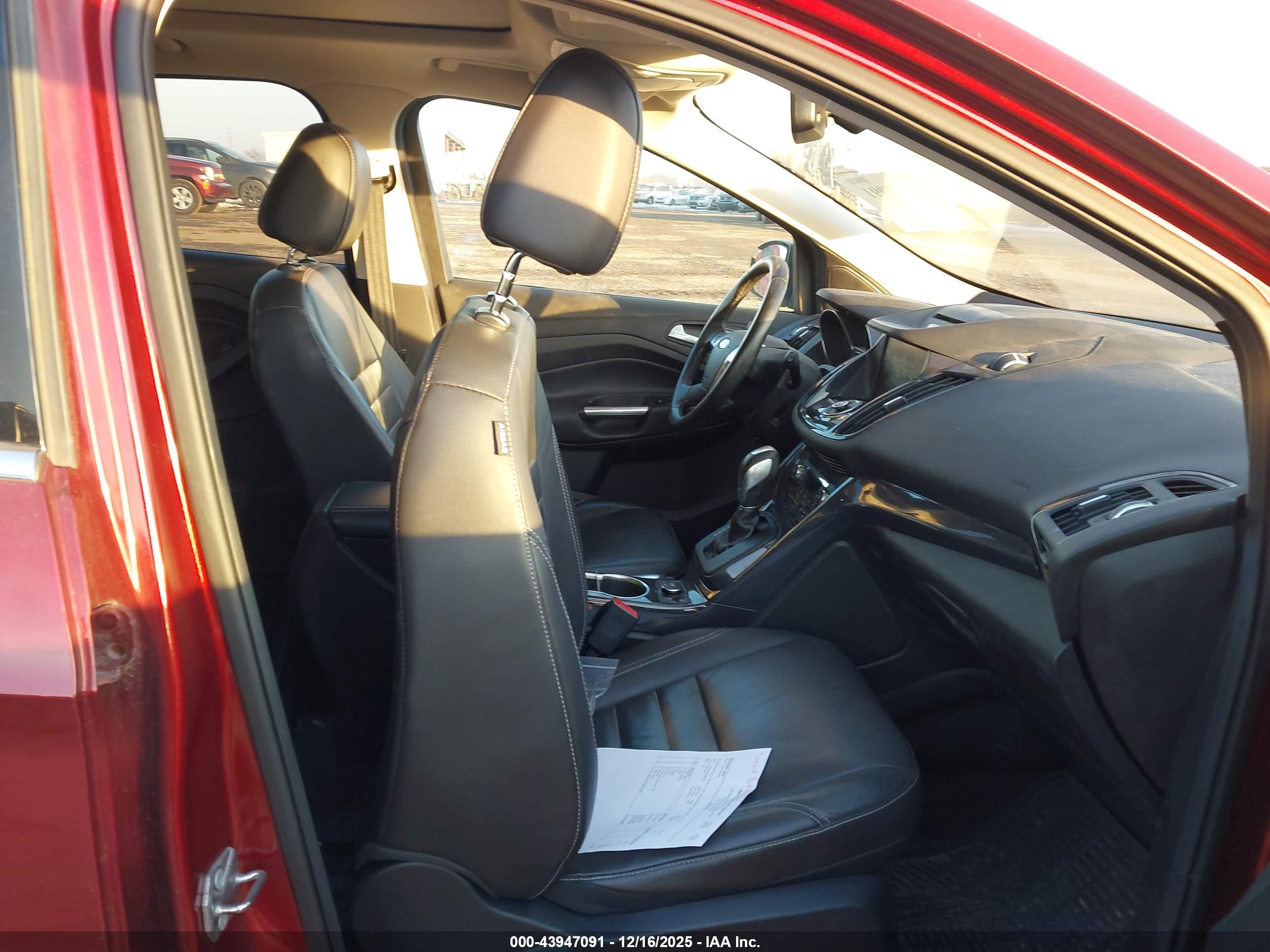 FORD ESCAPE image 5