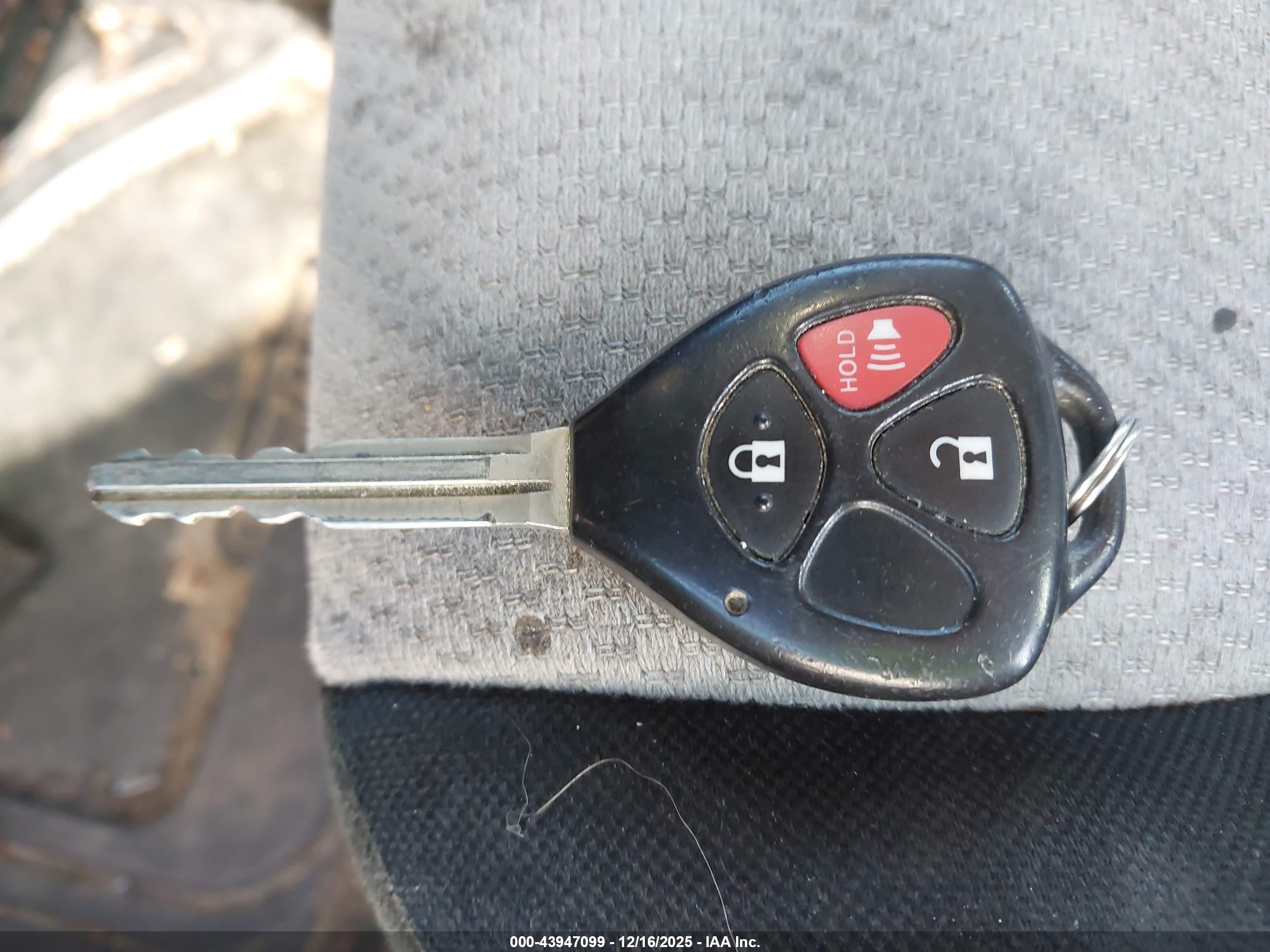TOYOTA YARIS image 11