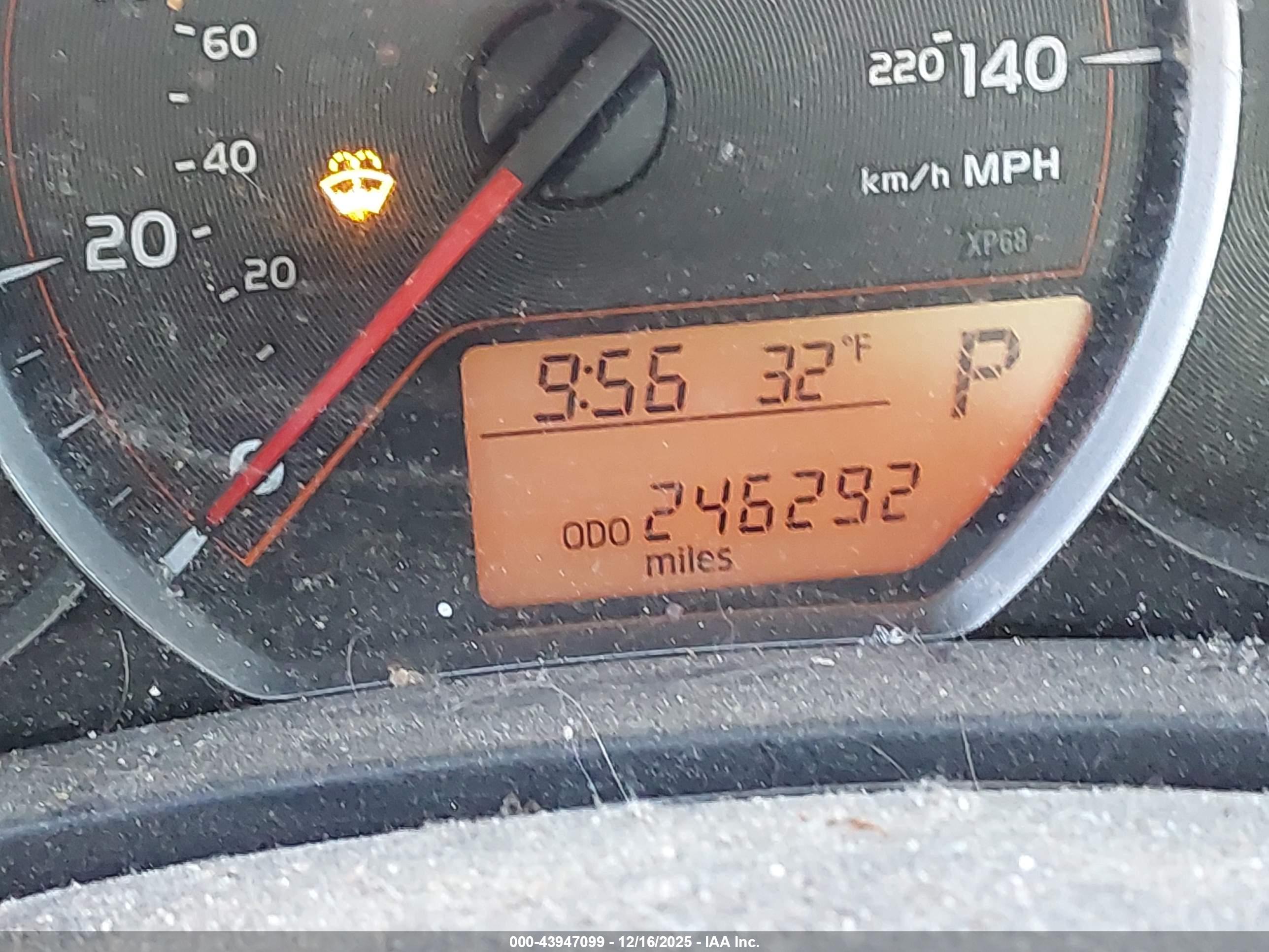 TOYOTA YARIS image 7