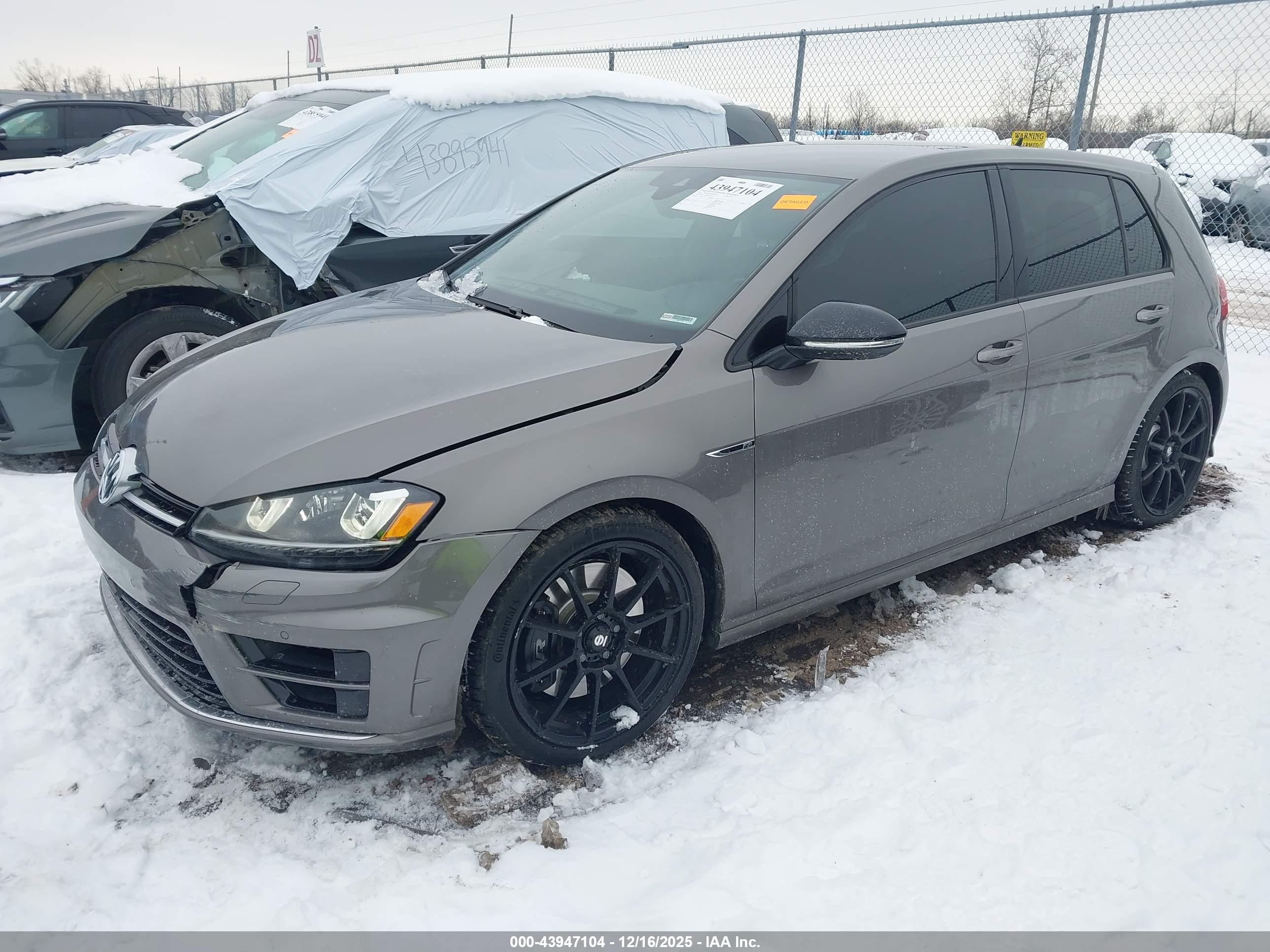 VOLKSWAGEN GOLF image 2
