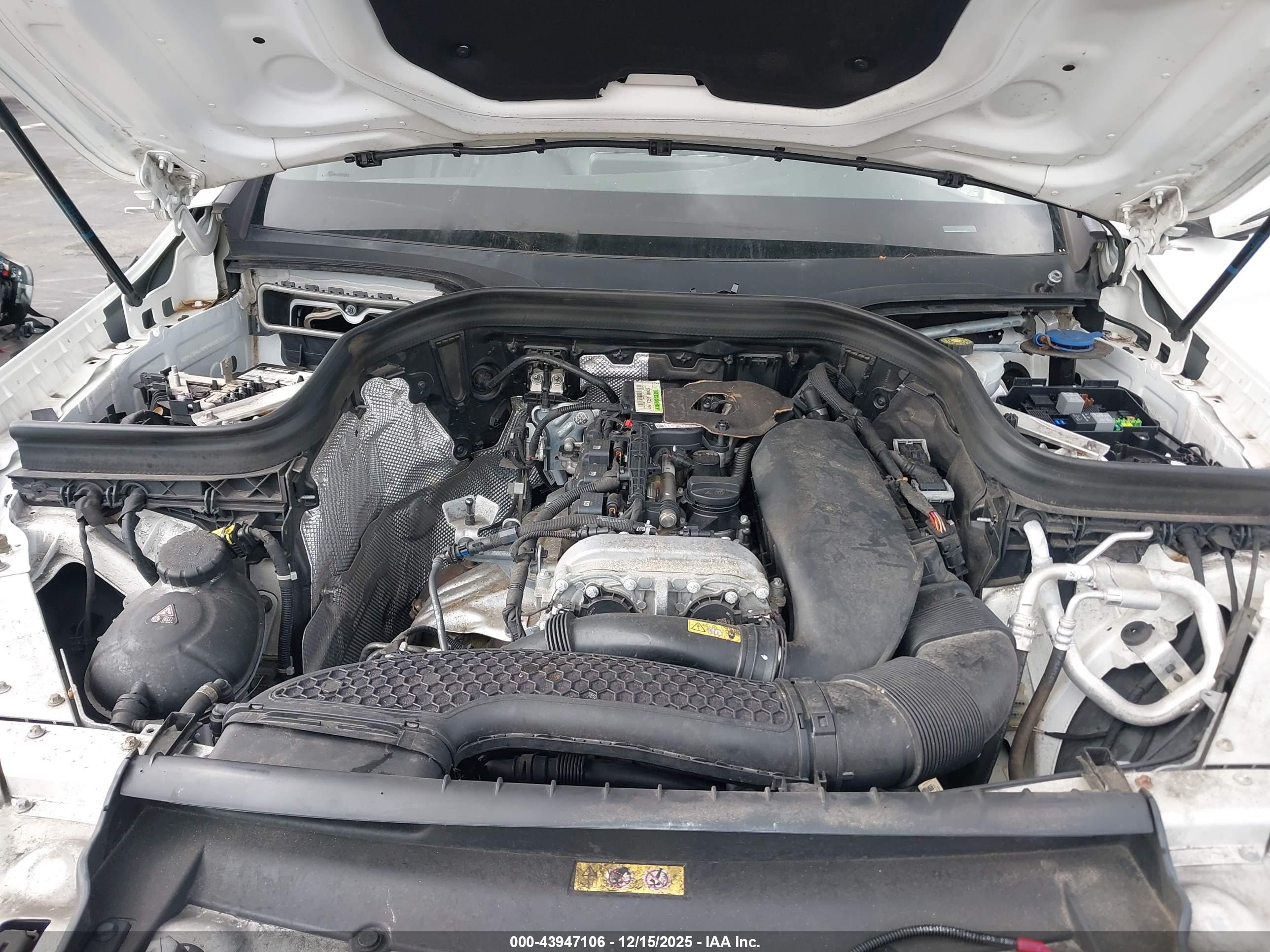 MERCEDES-BENZ GLC image 10