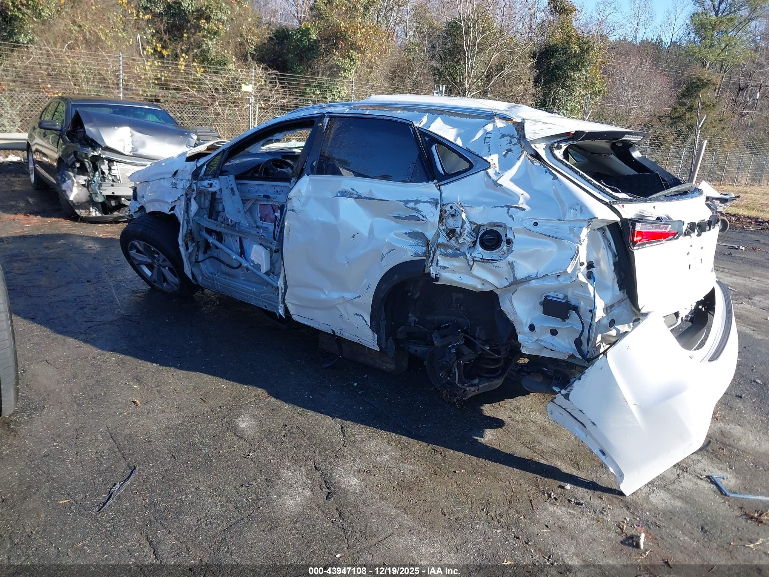 LEXUS NX image 3