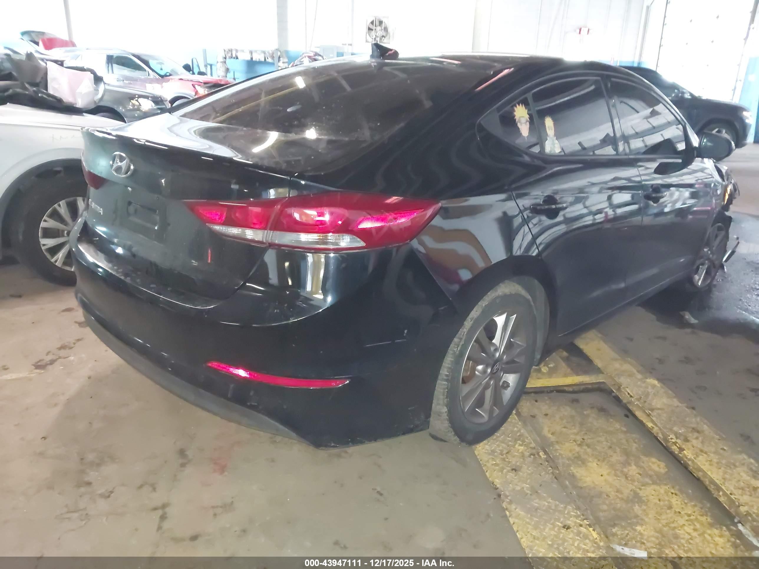 HYUNDAI ELANTRA image 4