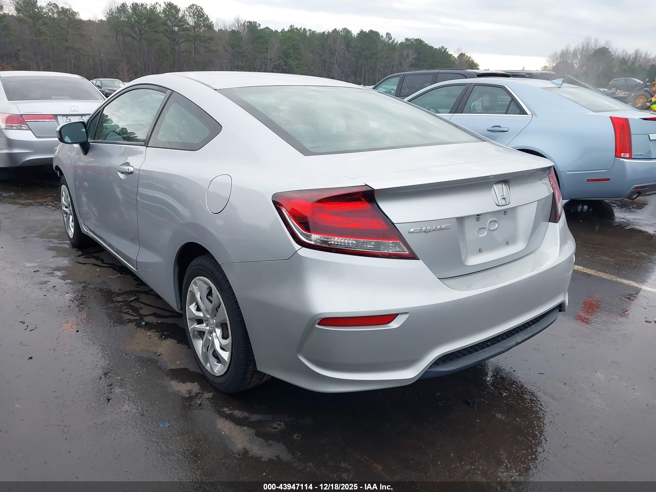 HONDA CIVIC image 3