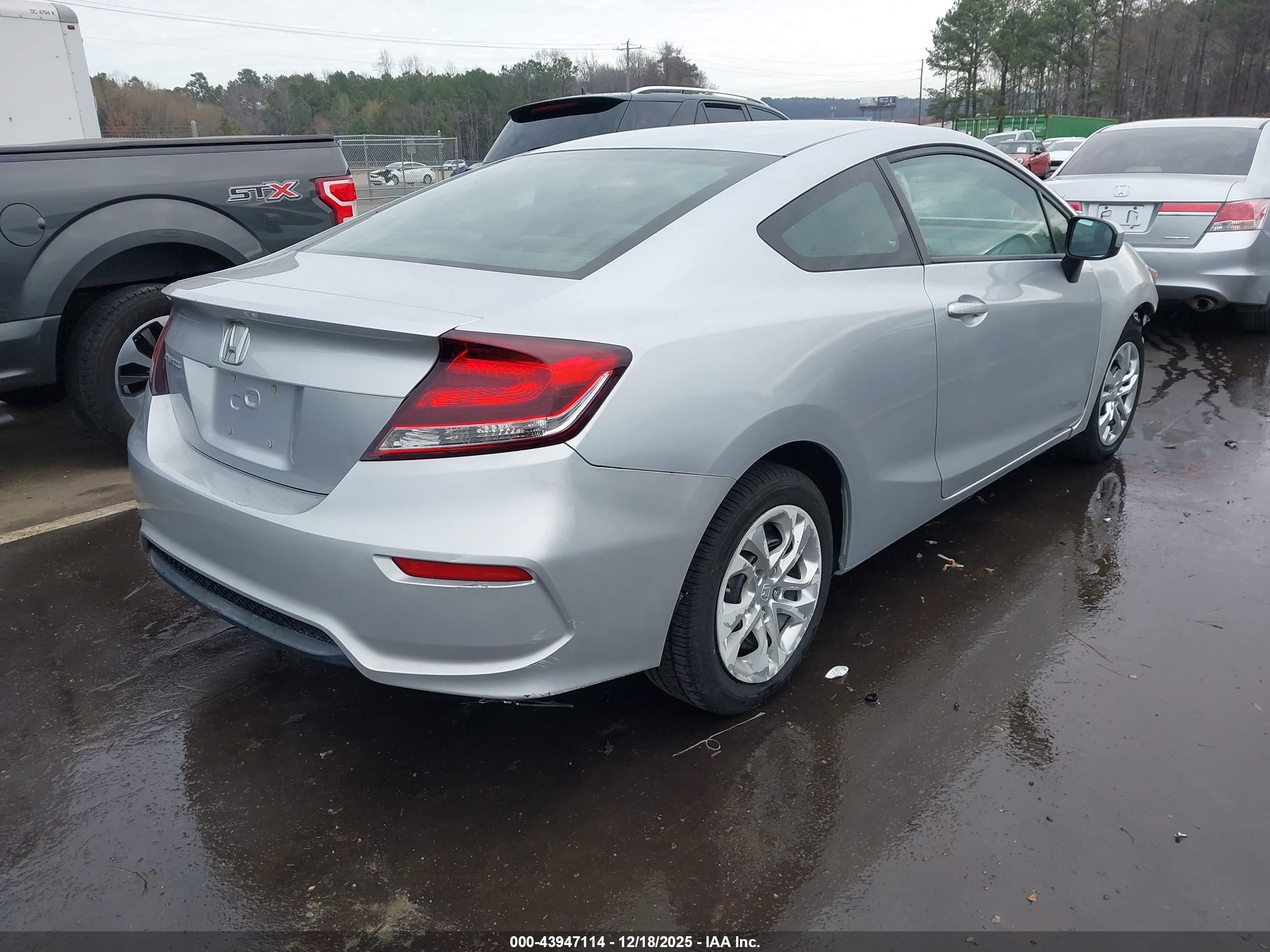 HONDA CIVIC image 4