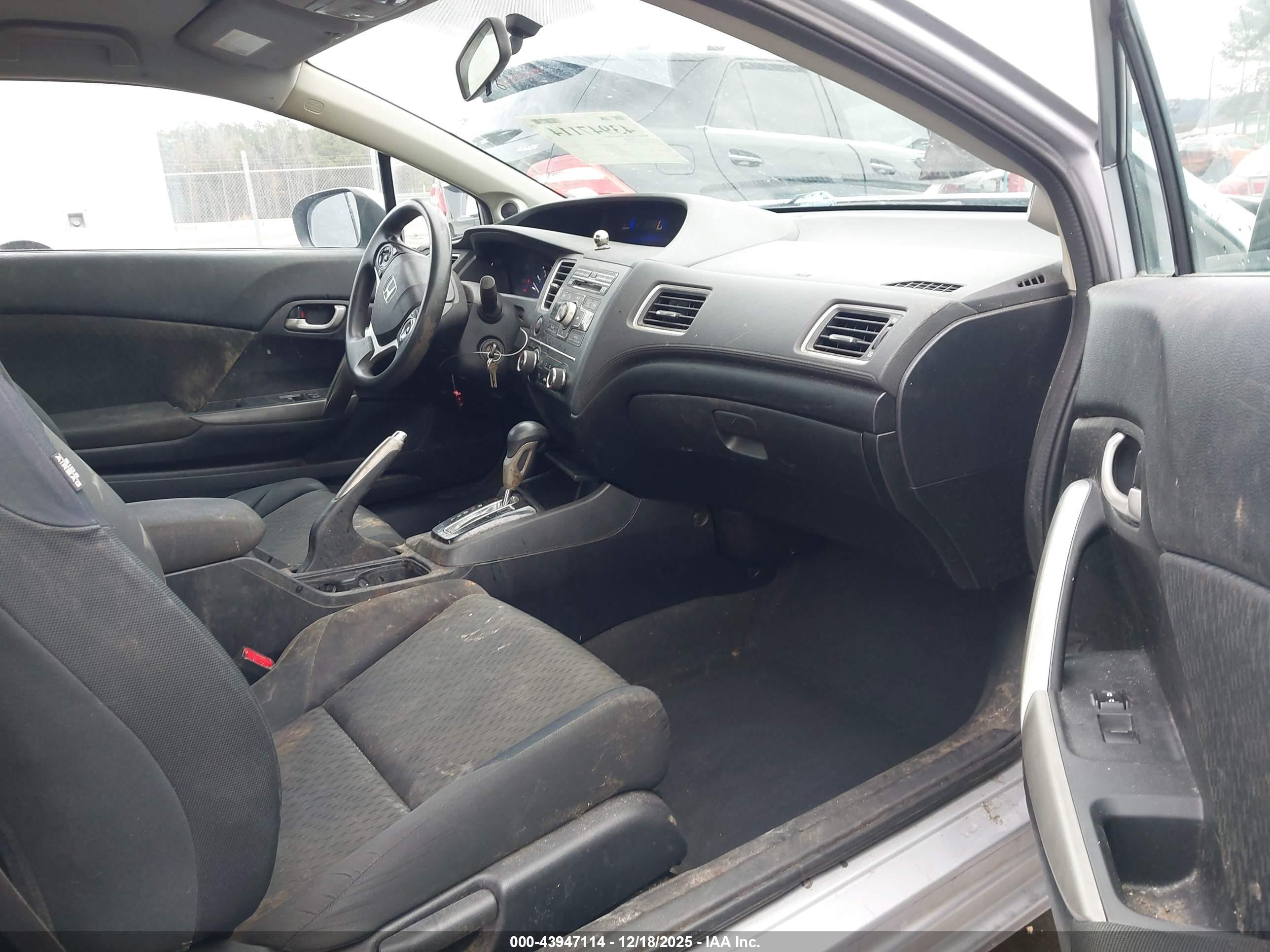 HONDA CIVIC image 5