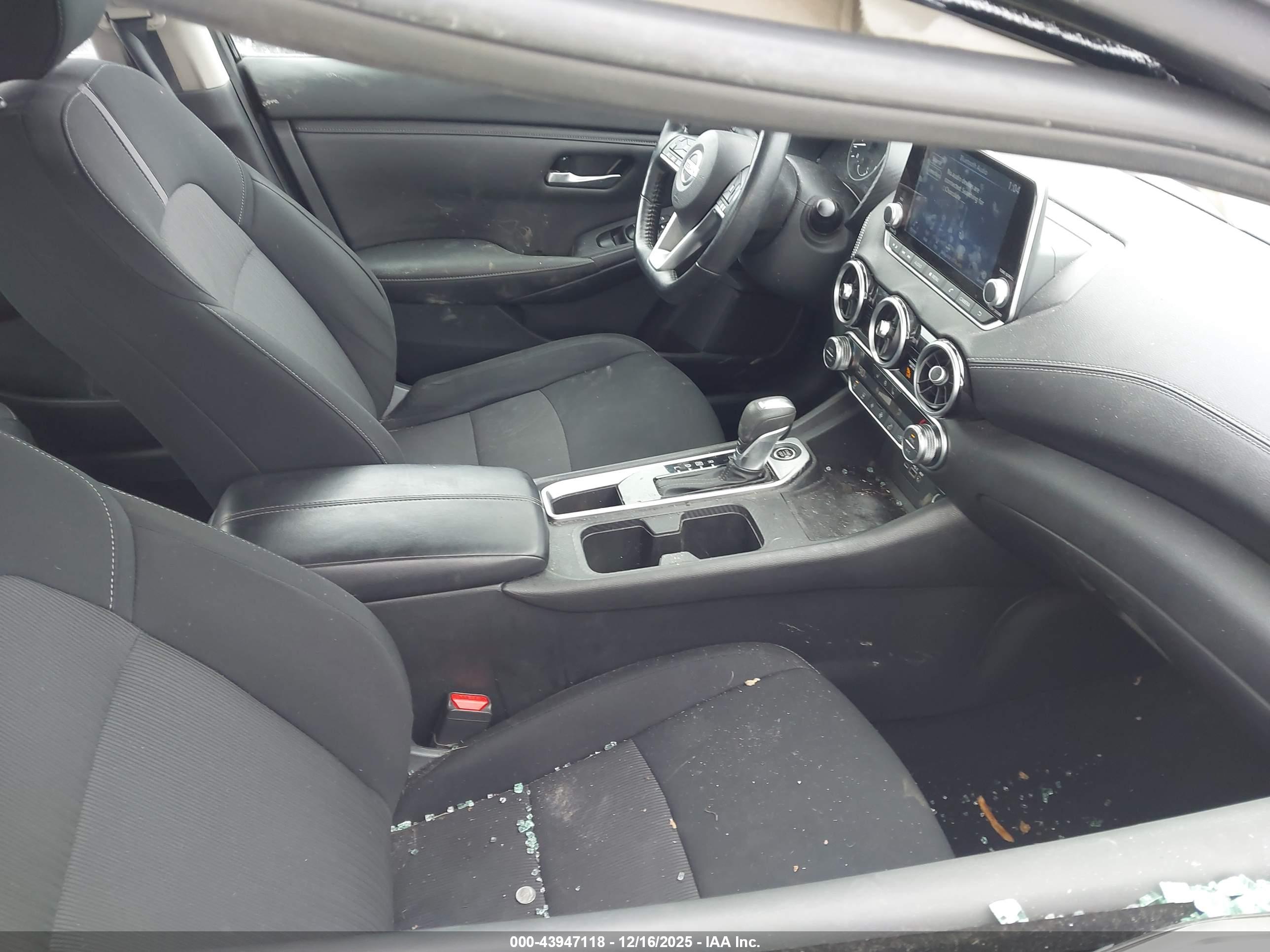 NISSAN SENTRA image 5