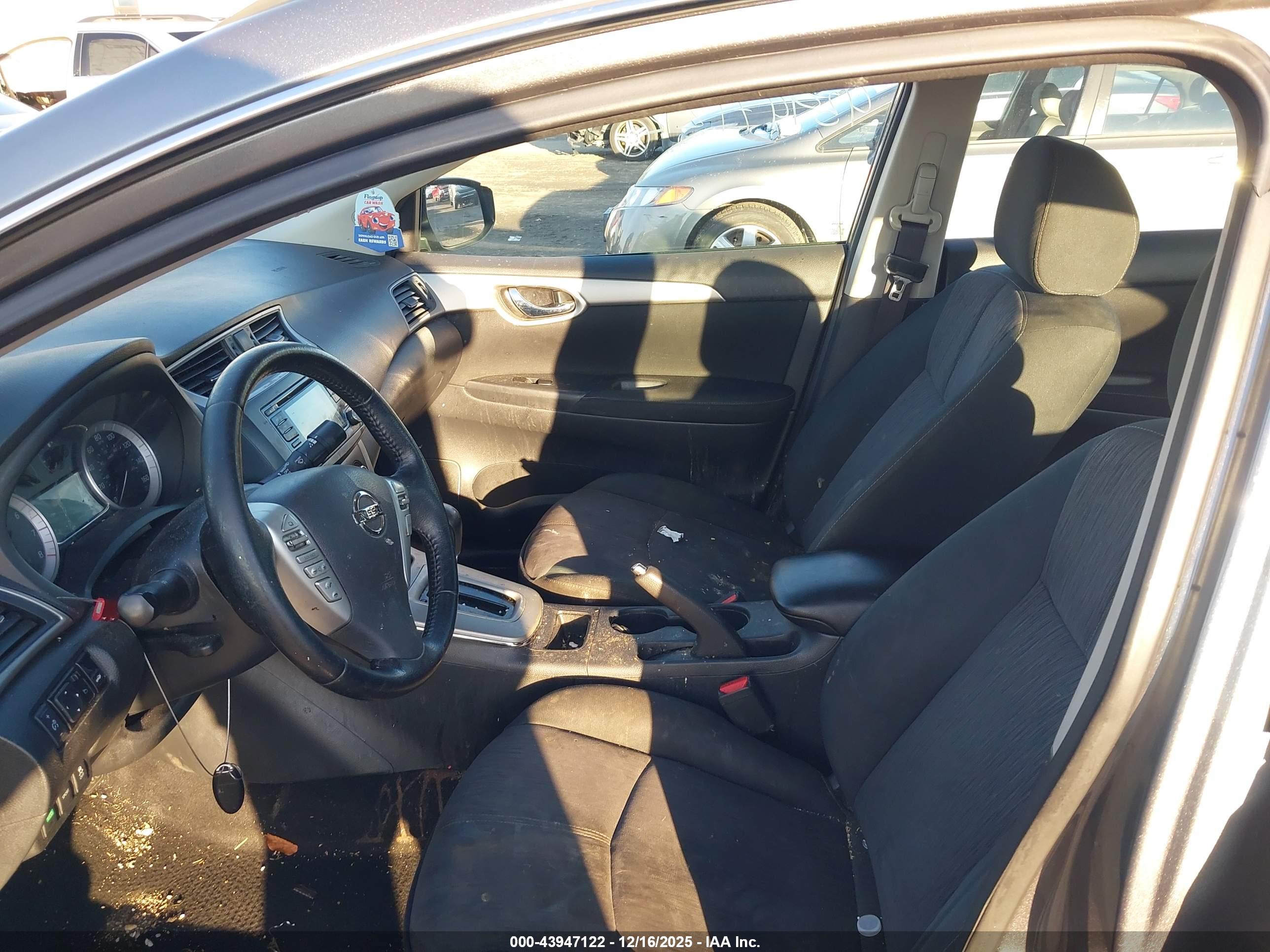 NISSAN SENTRA image 5