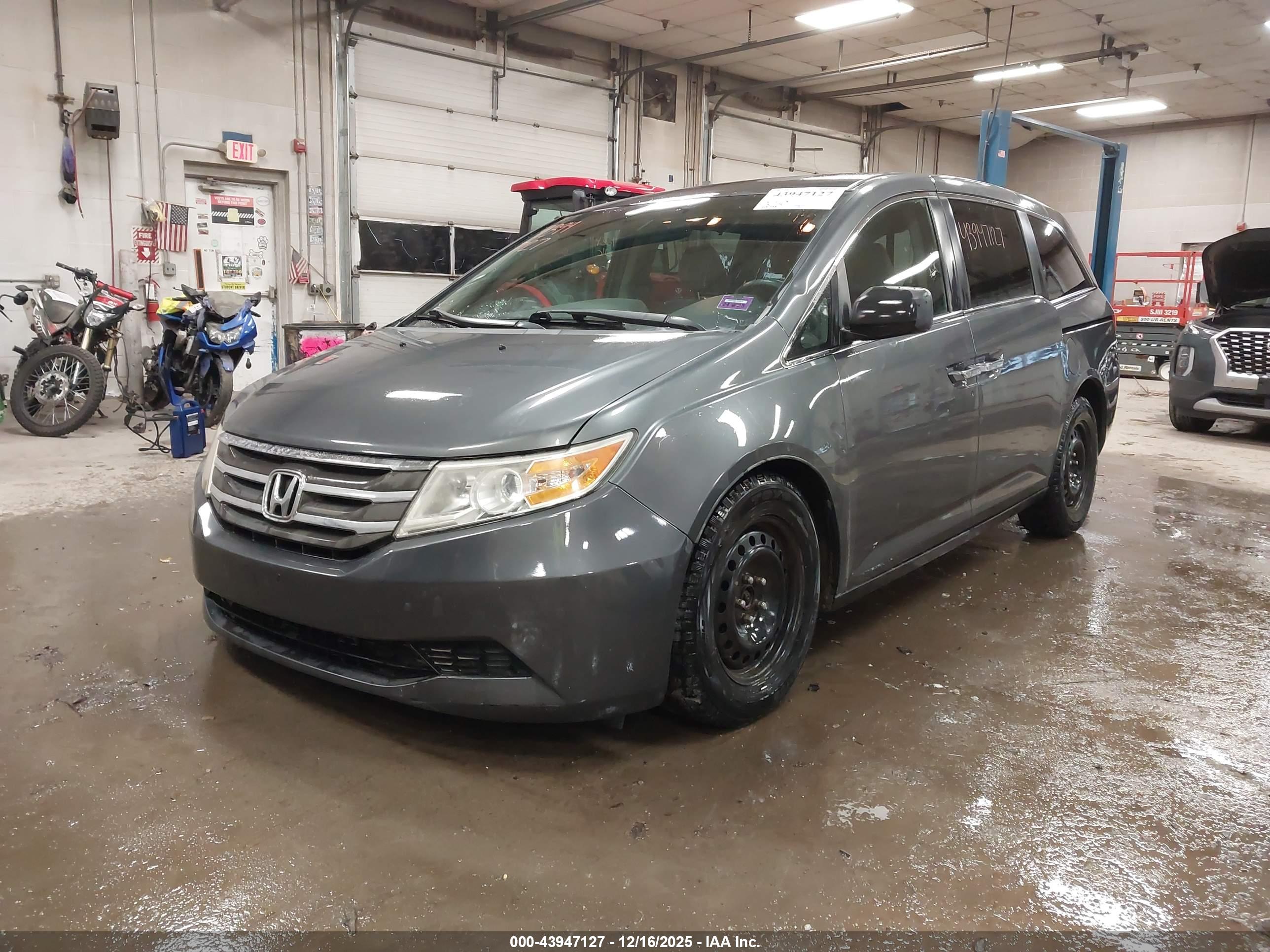 HONDA ODYSSEY image 2