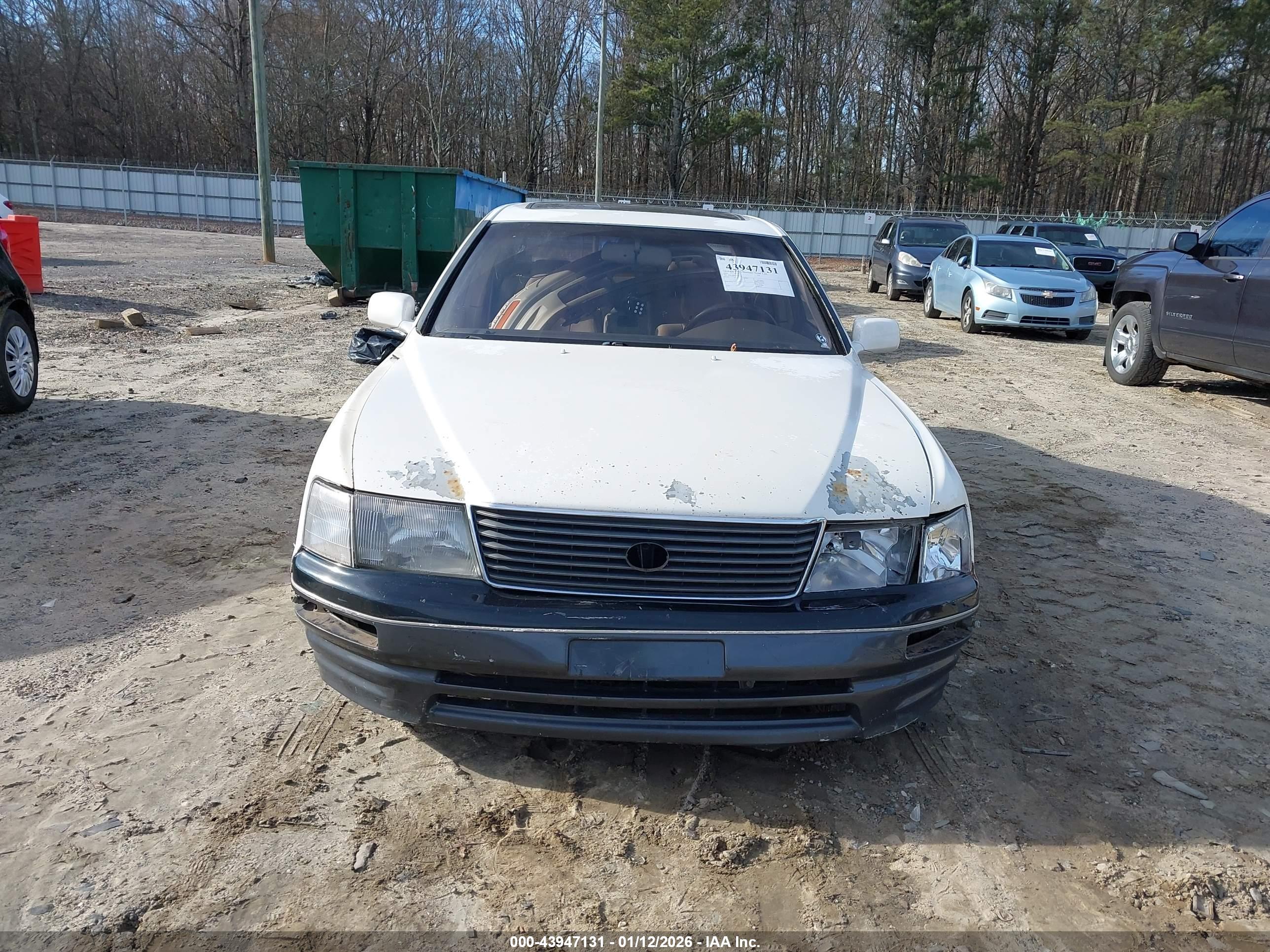 LEXUS LS image 6