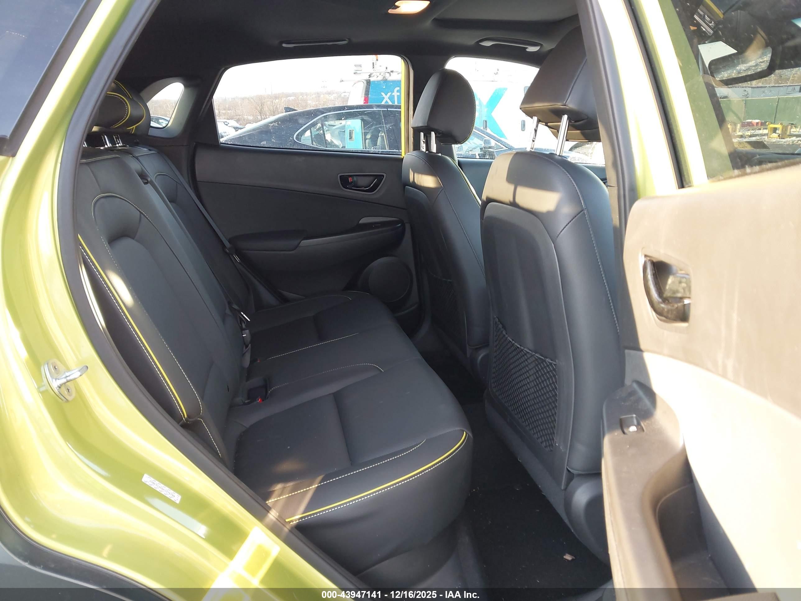 HYUNDAI KONA image 8