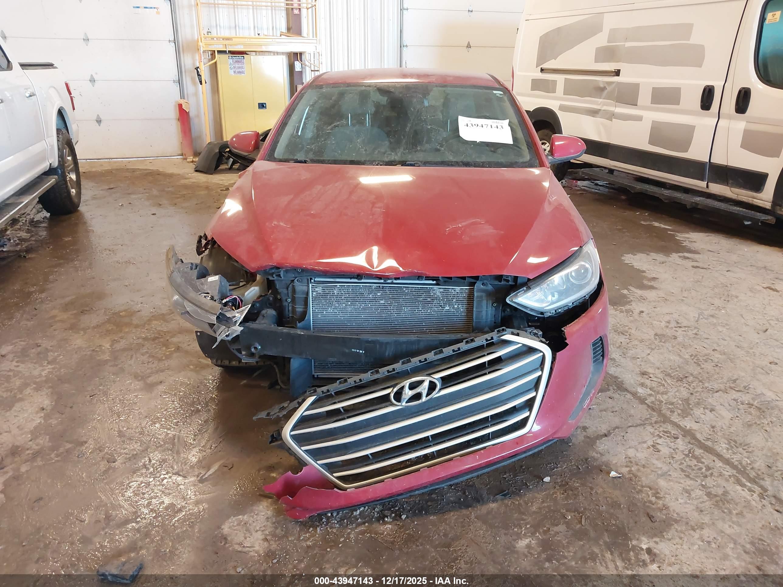 HYUNDAI ELANTRA image 6