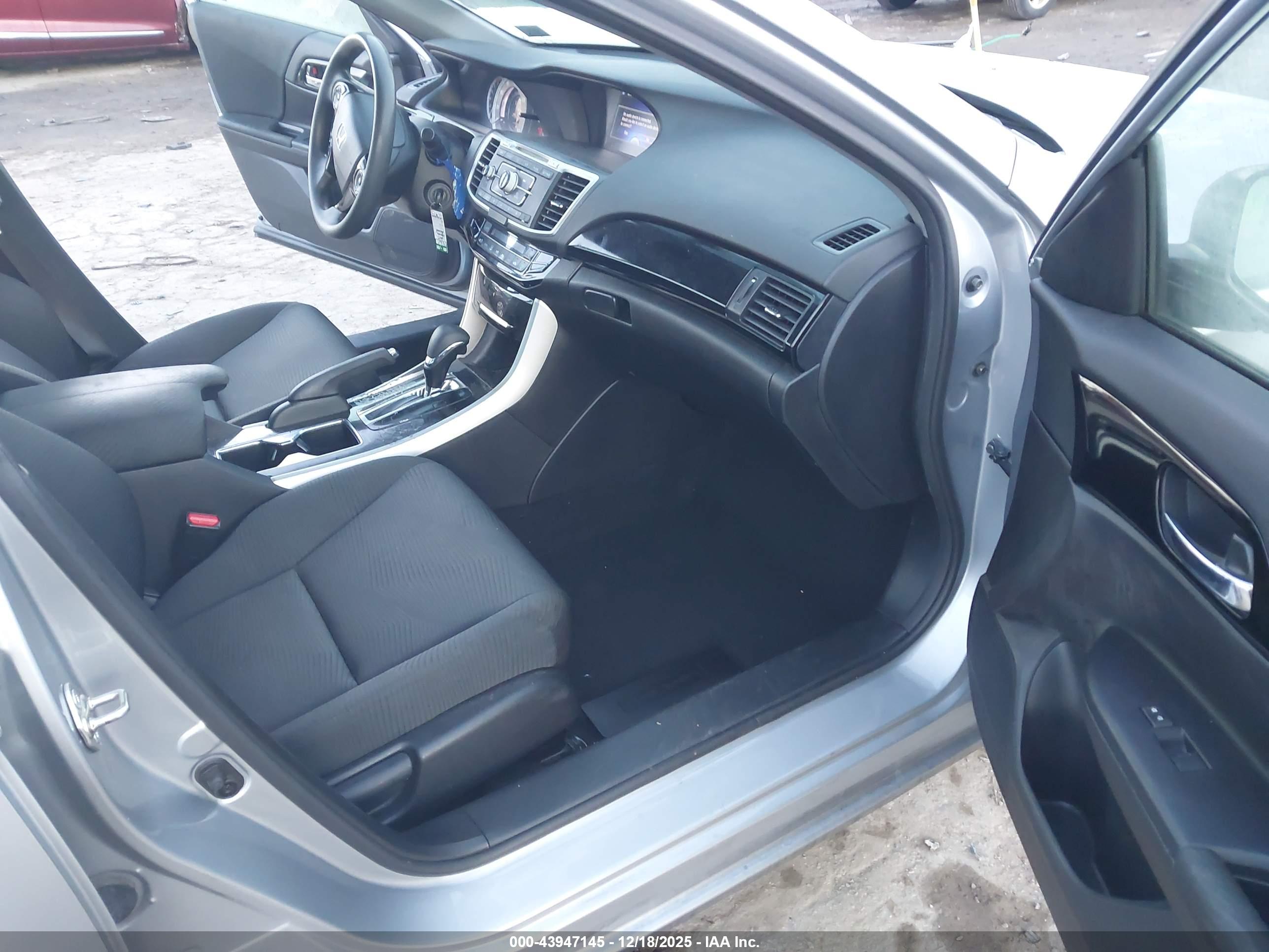 HONDA ACCORD image 5