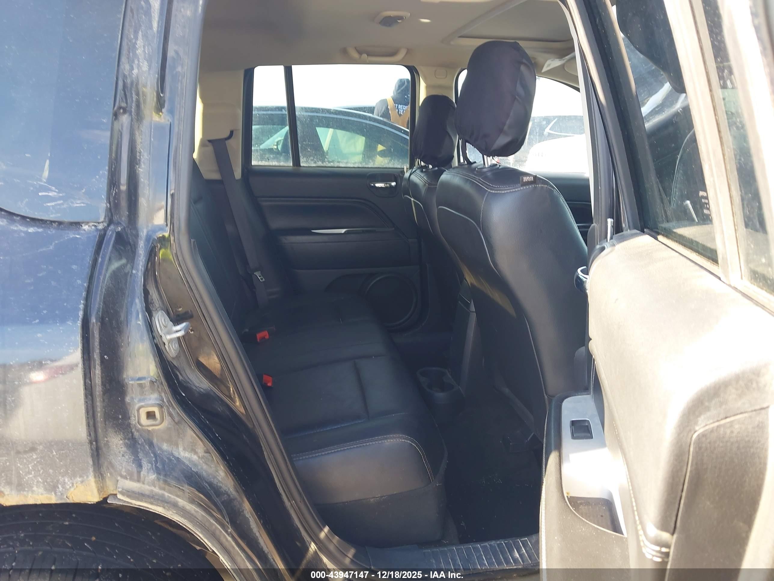 JEEP COMPASS image 8