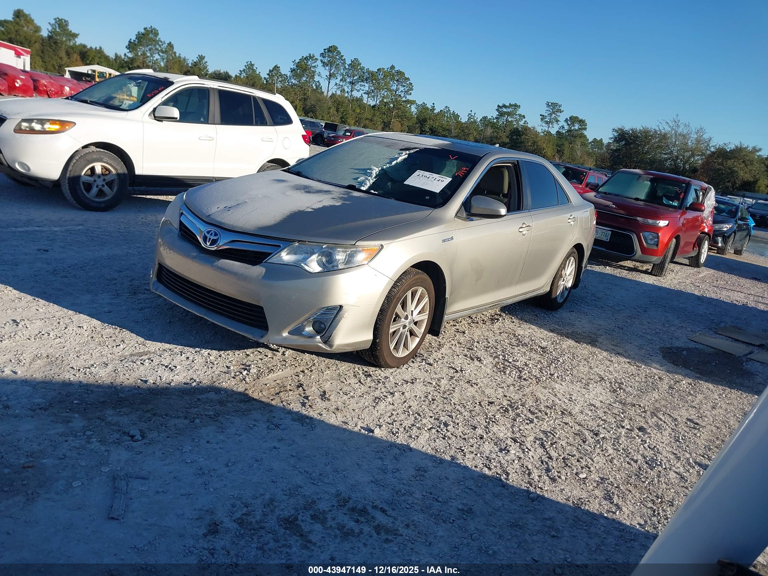 TOYOTA CAMRY image 2
