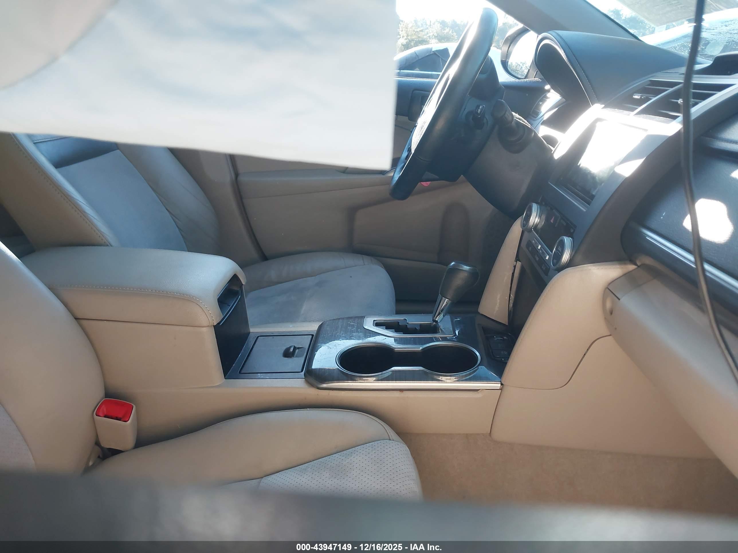TOYOTA CAMRY image 5