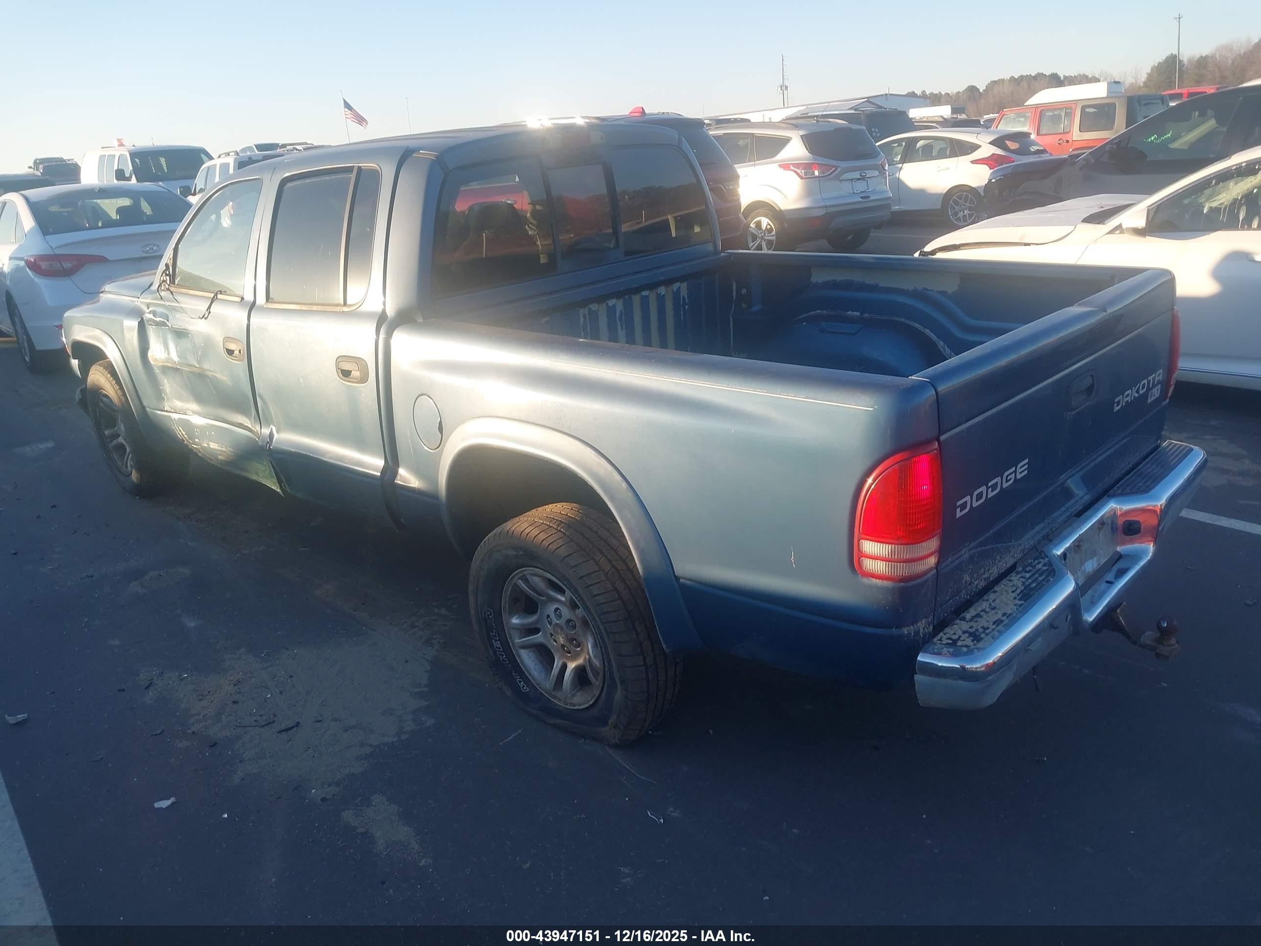 DODGE DAKOTA image 3