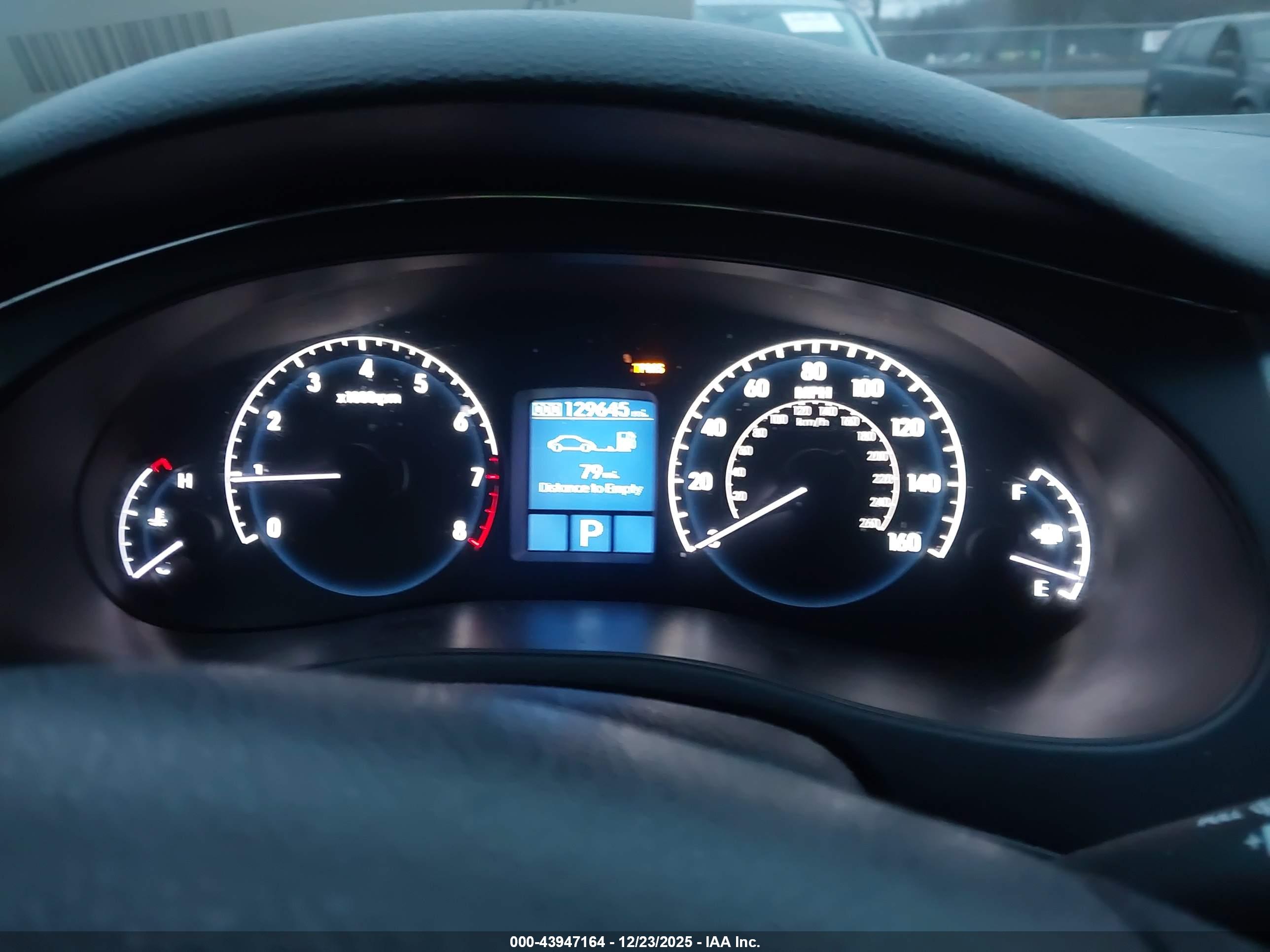 HYUNDAI GENESIS image 7