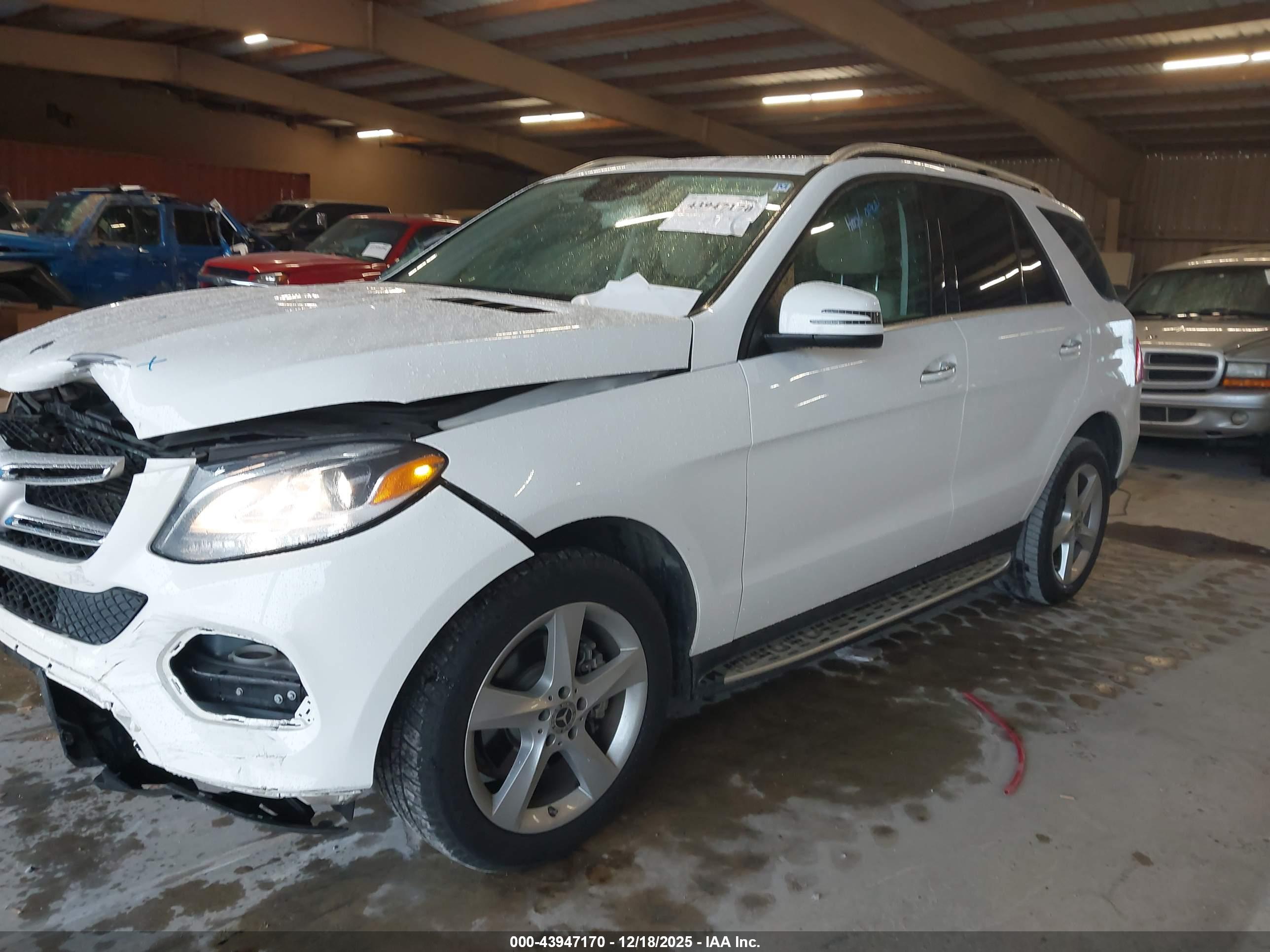 MERCEDES-BENZ GLE image 2