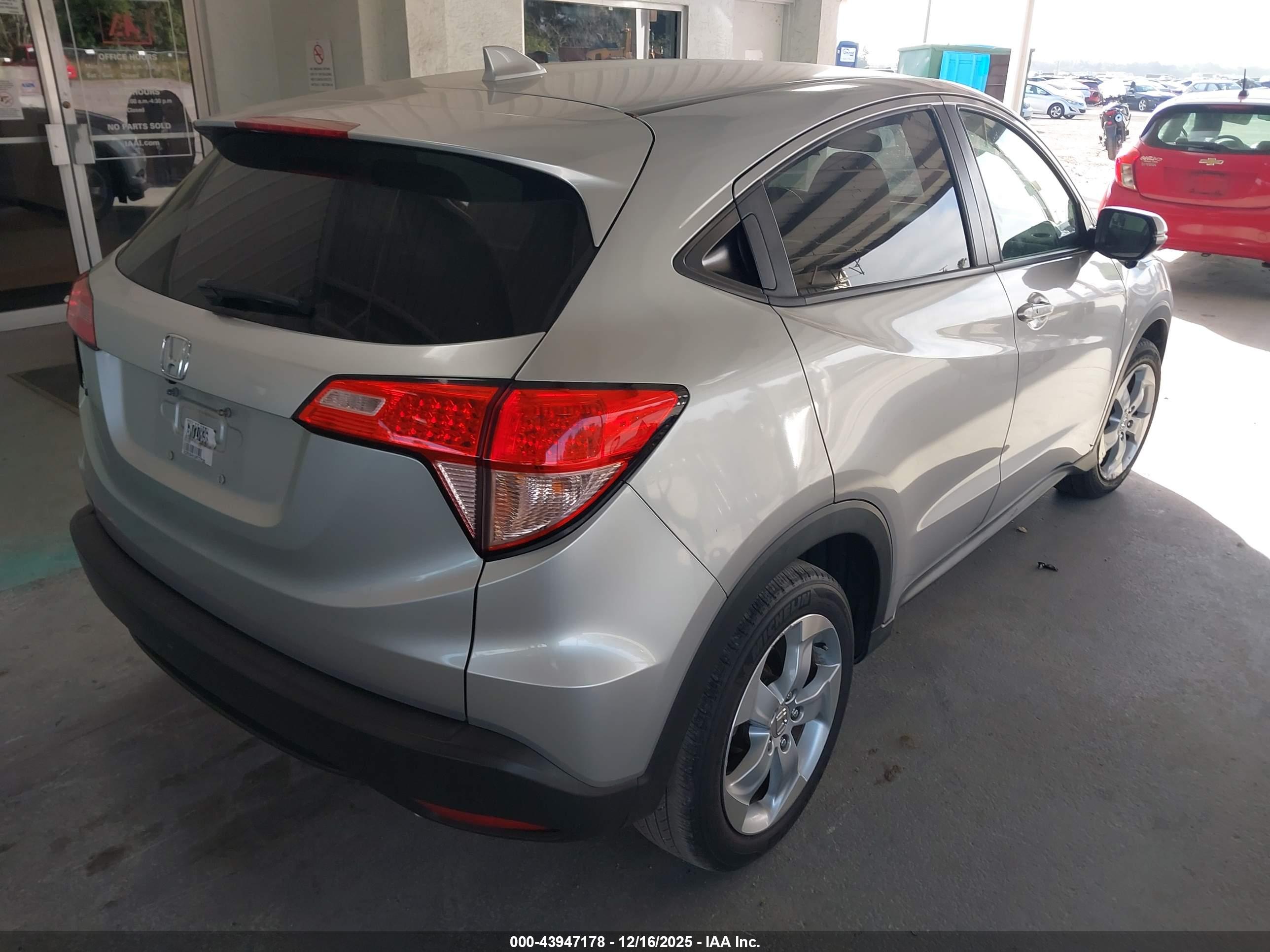 HONDA HR-V image 4