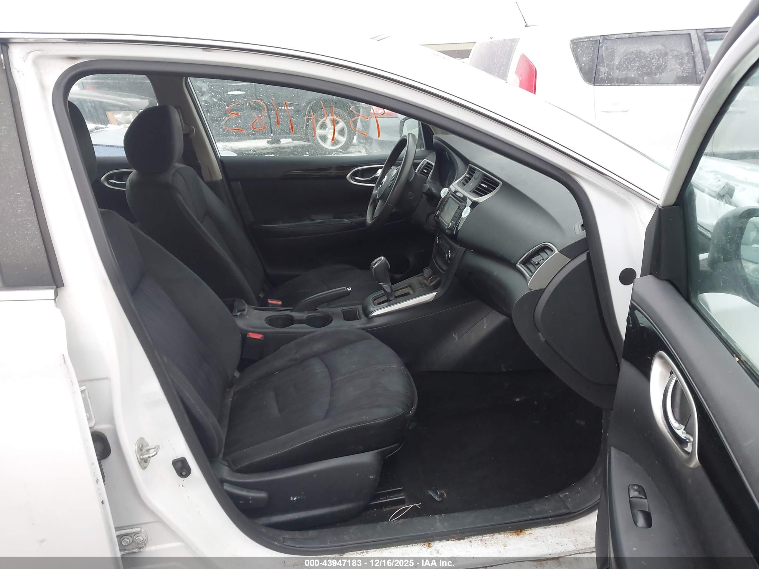 NISSAN SENTRA image 5