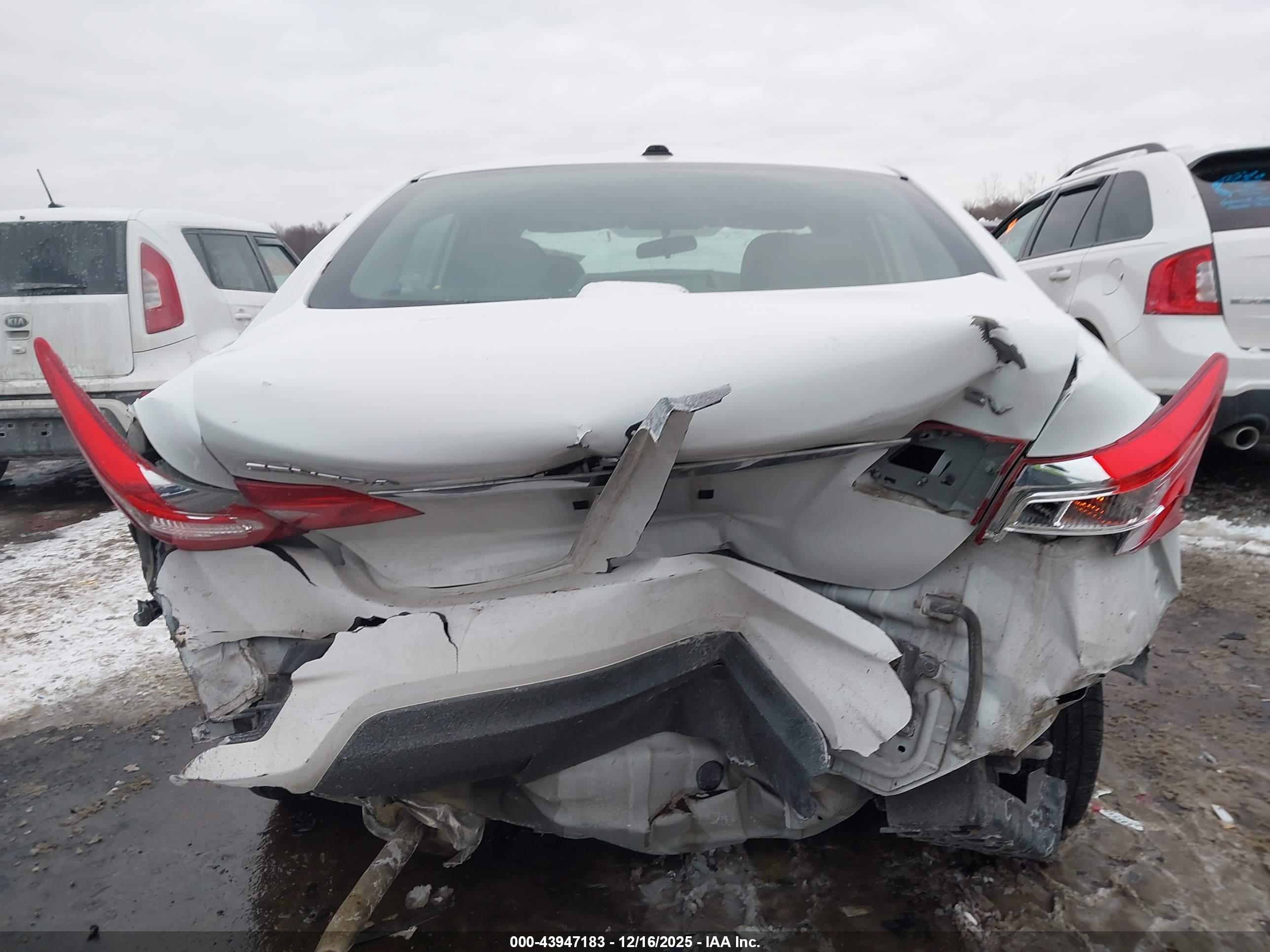 NISSAN SENTRA image 6