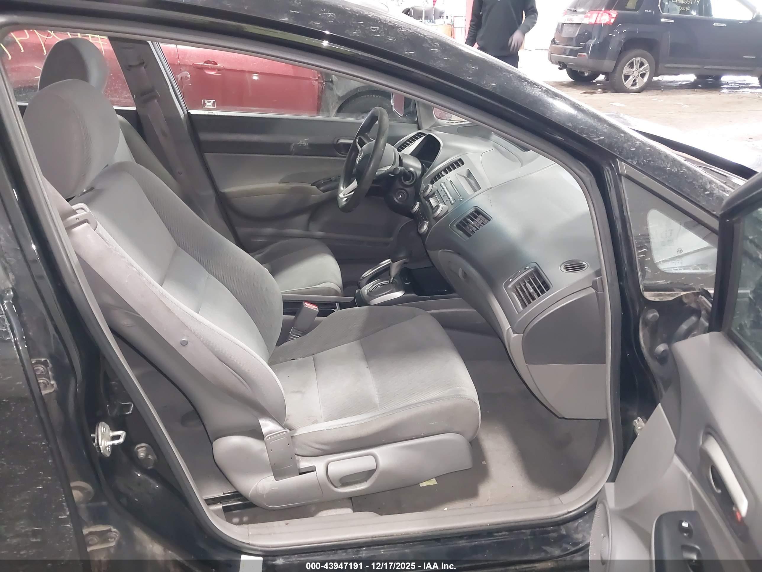 HONDA CIVIC image 5