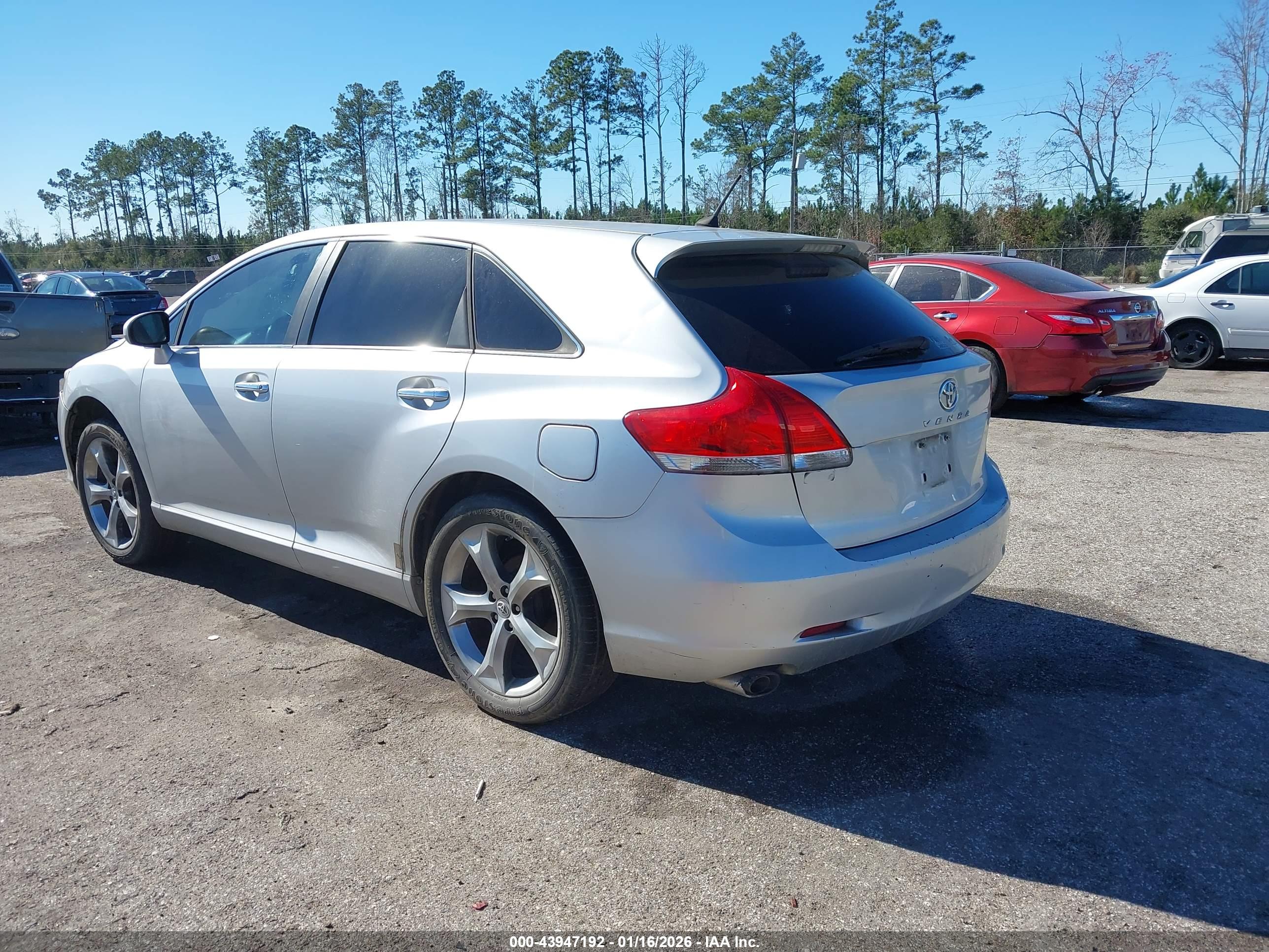 TOYOTA VENZA image 3