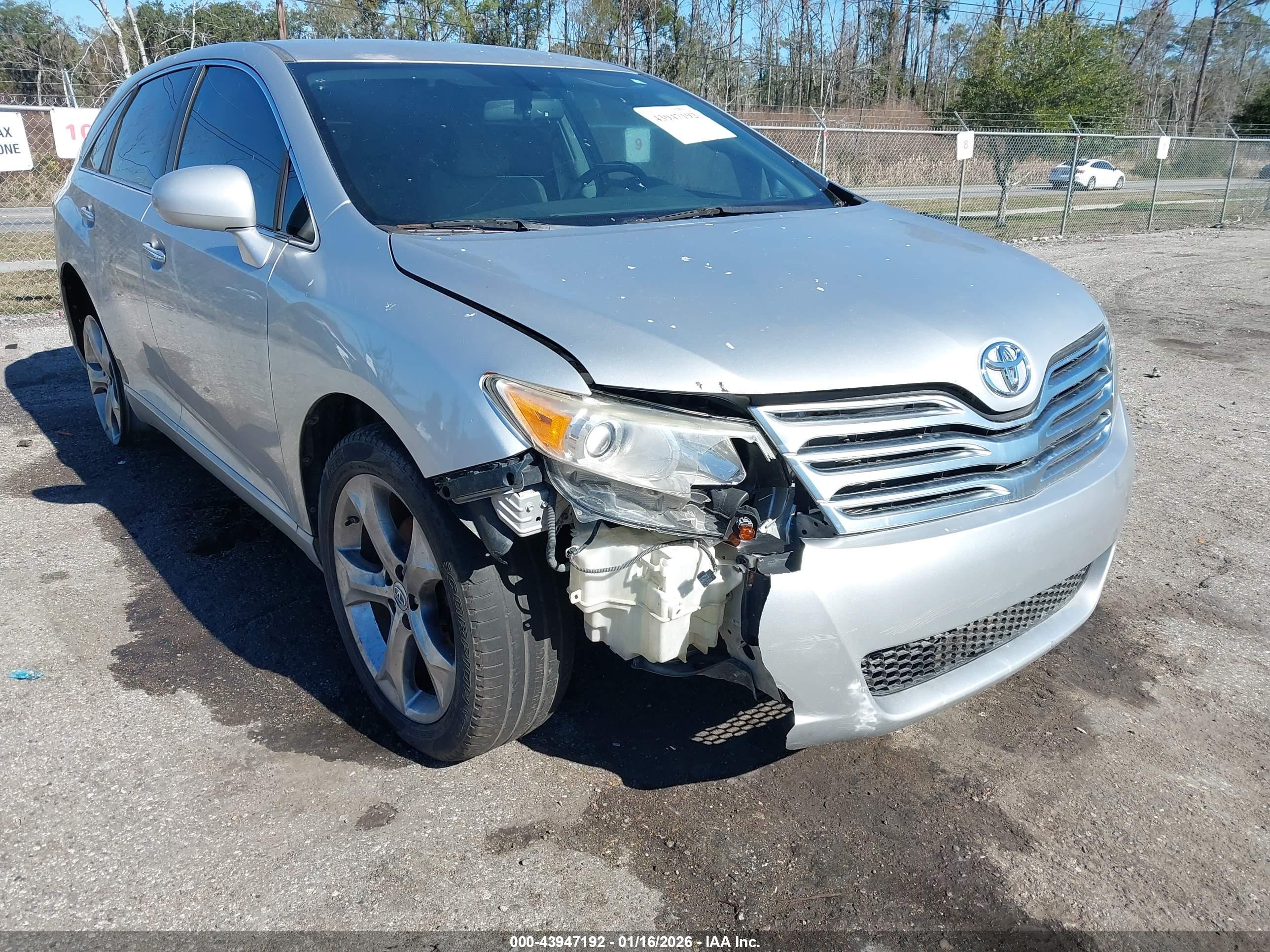 TOYOTA VENZA image 6