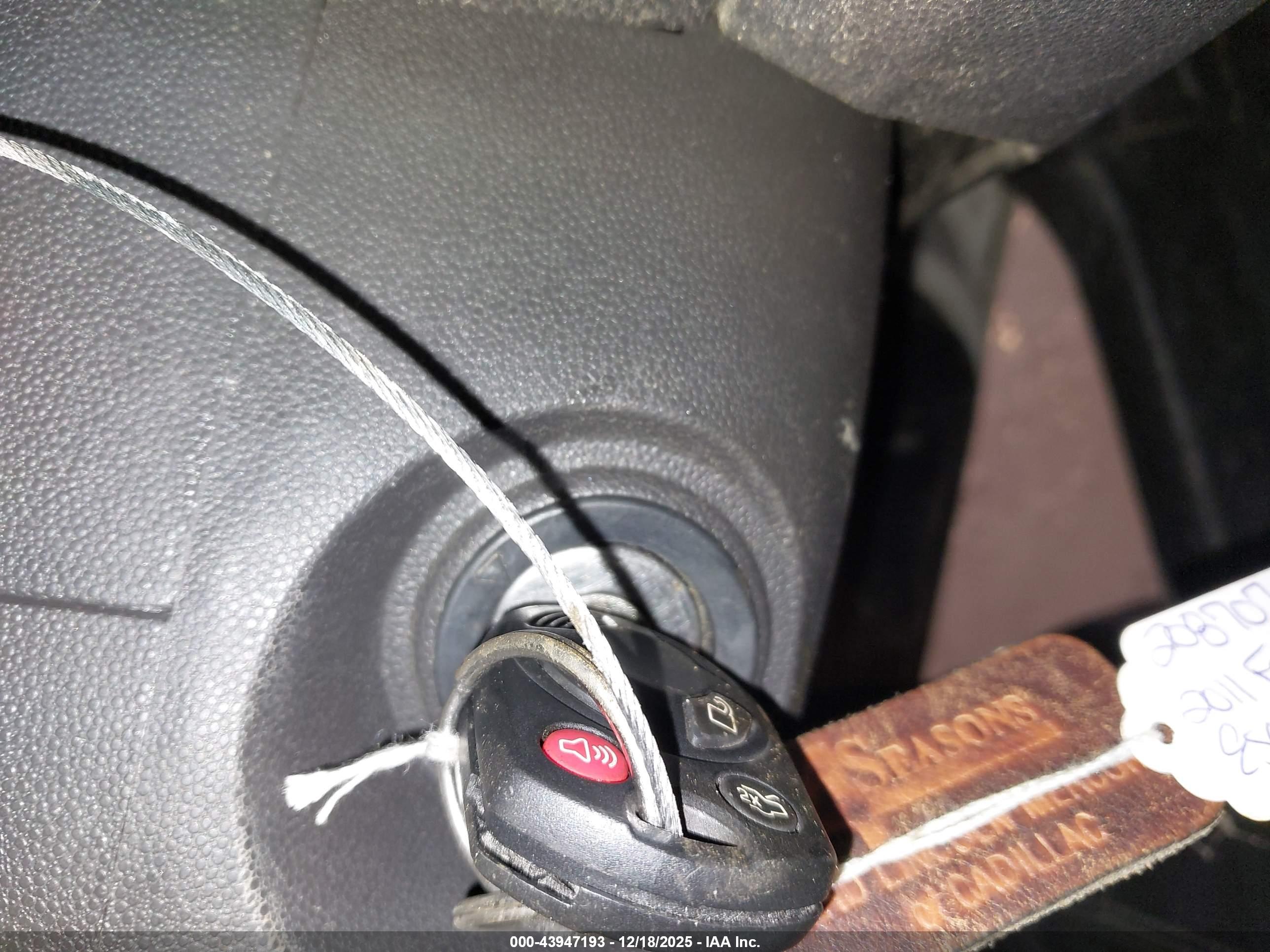 FORD ESCAPE image 11
