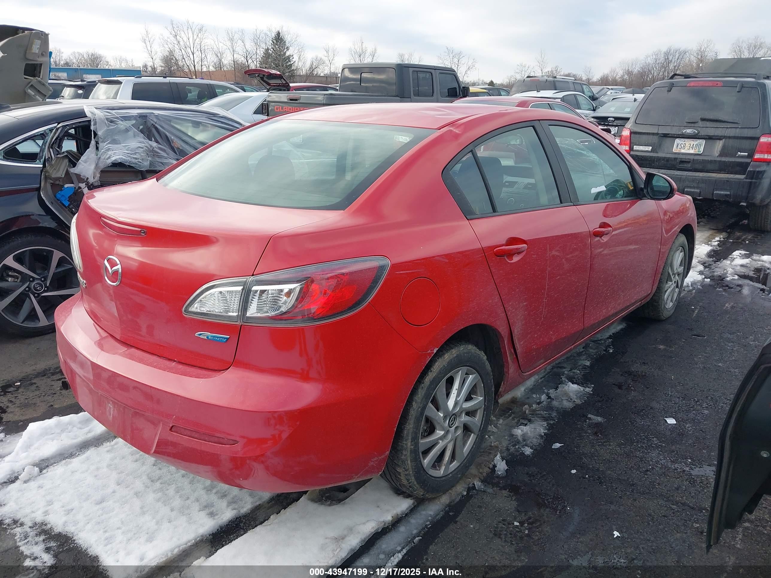 MAZDA MAZDA3 image 4