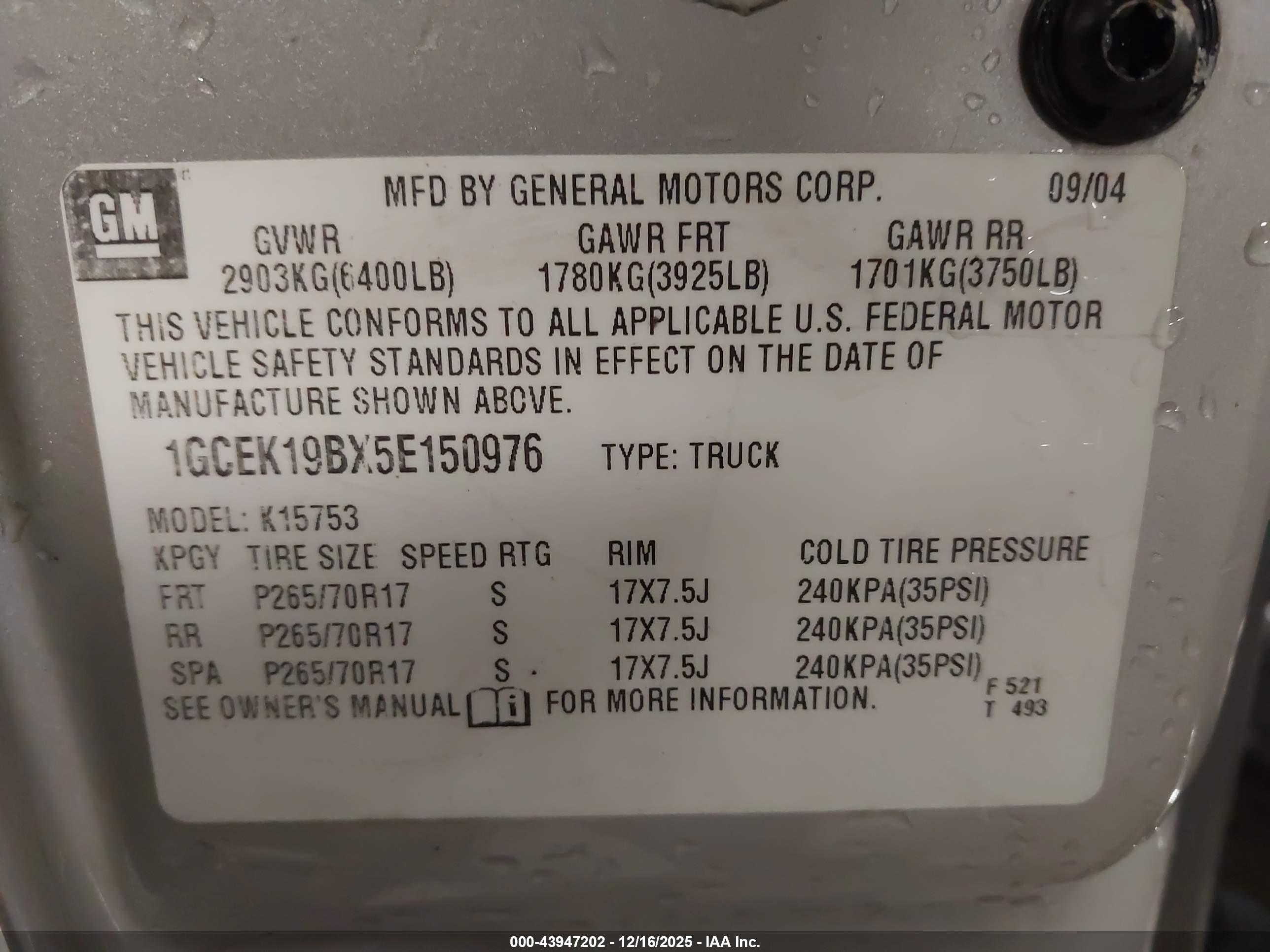 CHEVROLET SILVERADO image 9