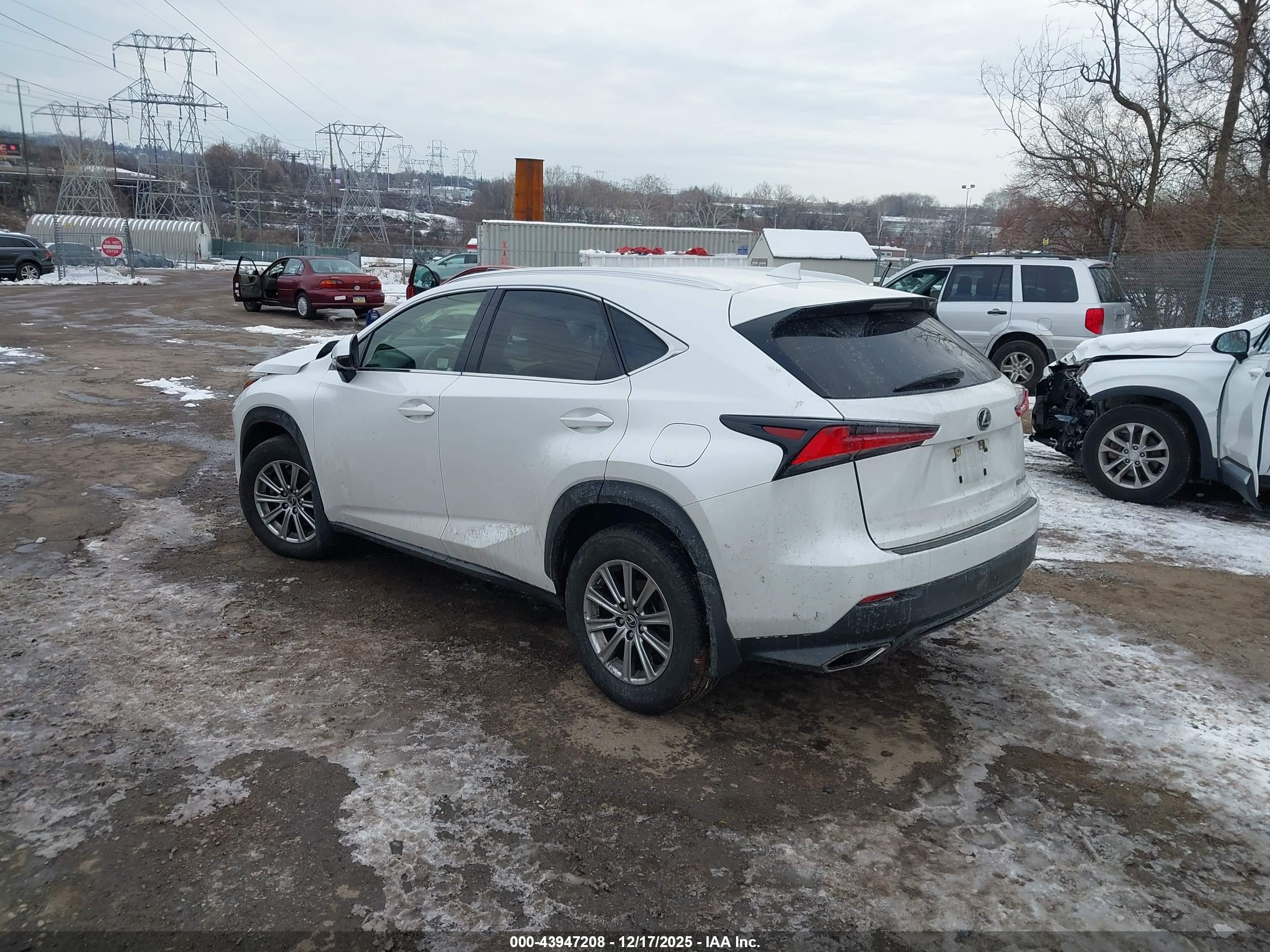 LEXUS NX image 3