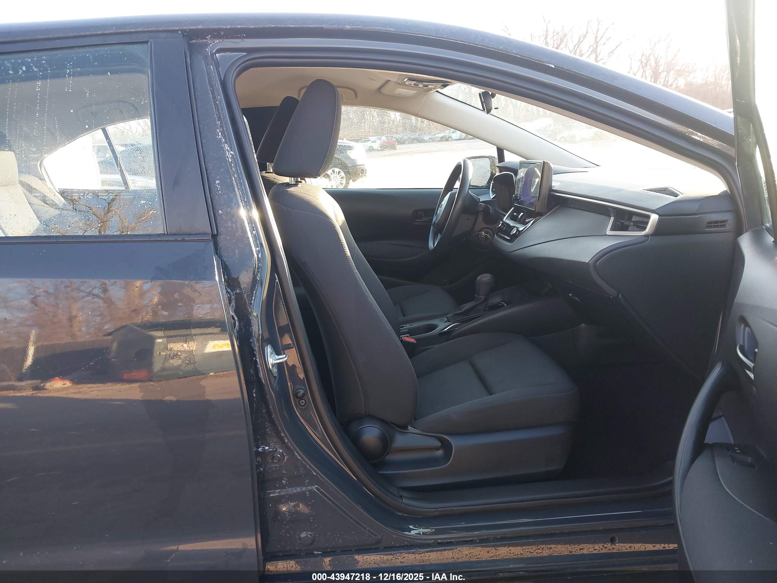 TOYOTA COROLLA image 5