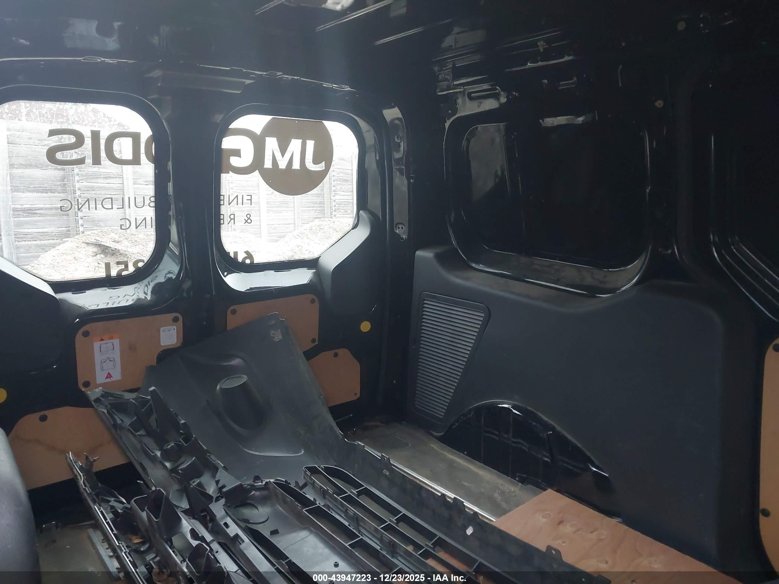 FORD TRANSIT image 8