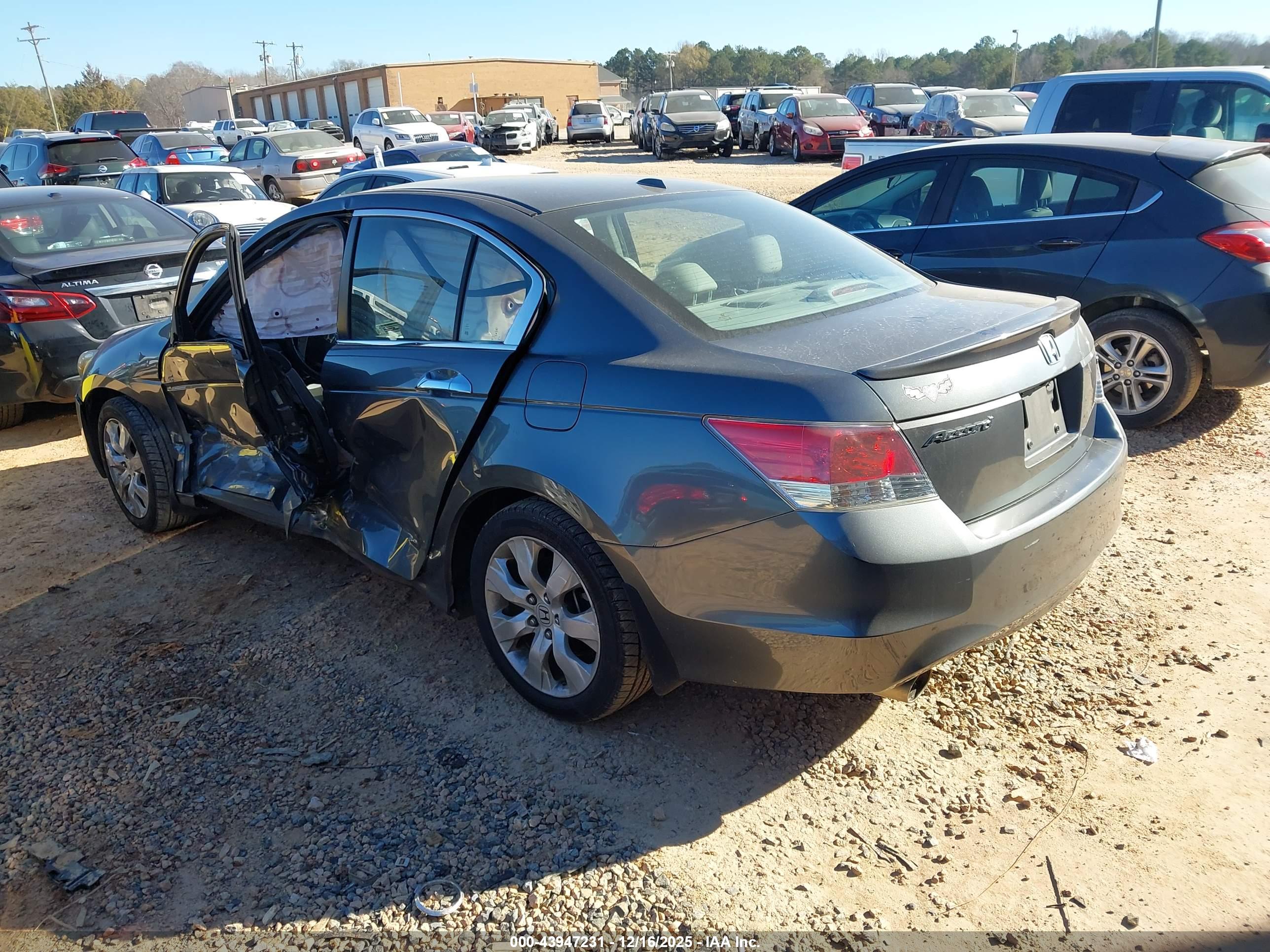 HONDA ACCORD image 3
