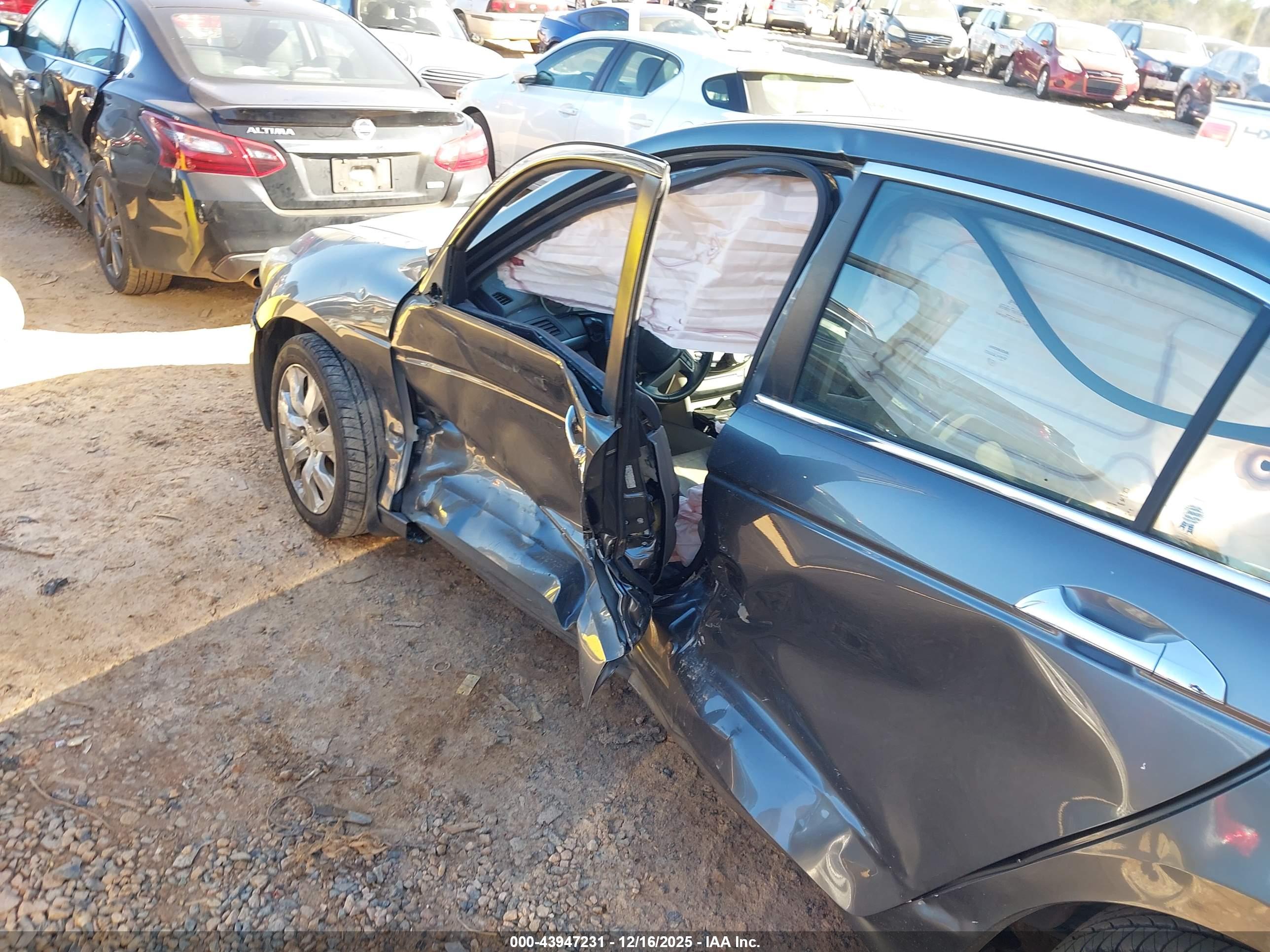 HONDA ACCORD image 6
