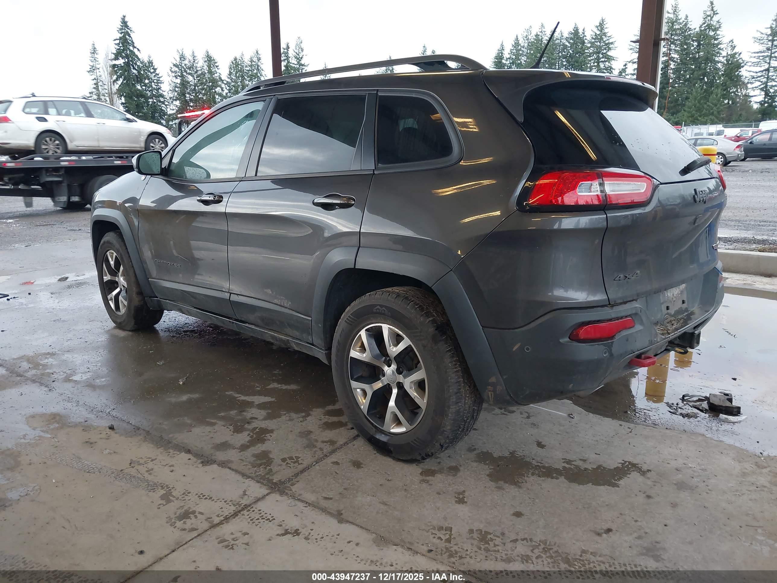 JEEP CHEROKEE image 3