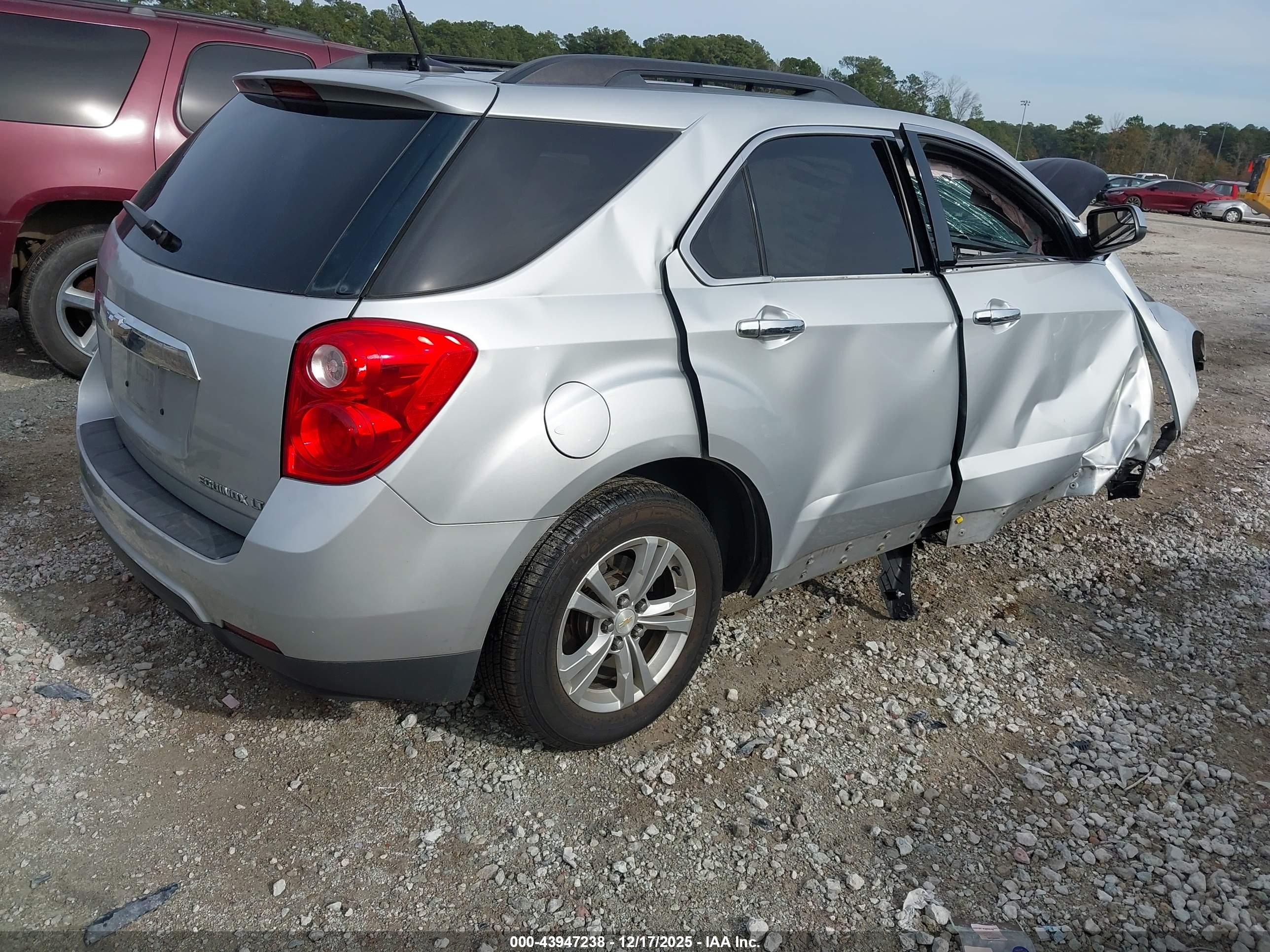 CHEVROLET EQUINOX image 4