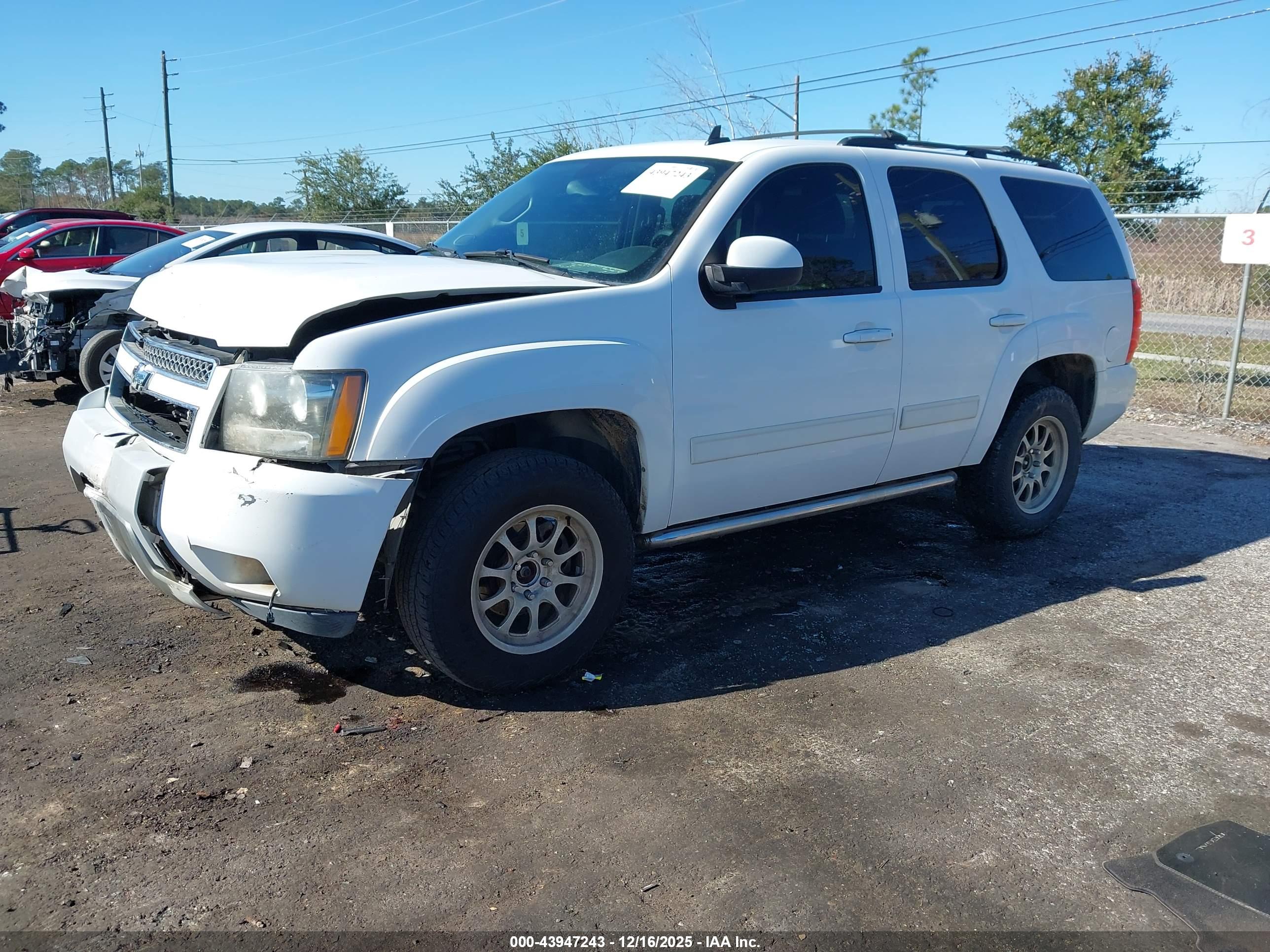 CHEVROLET TAHOE image 2