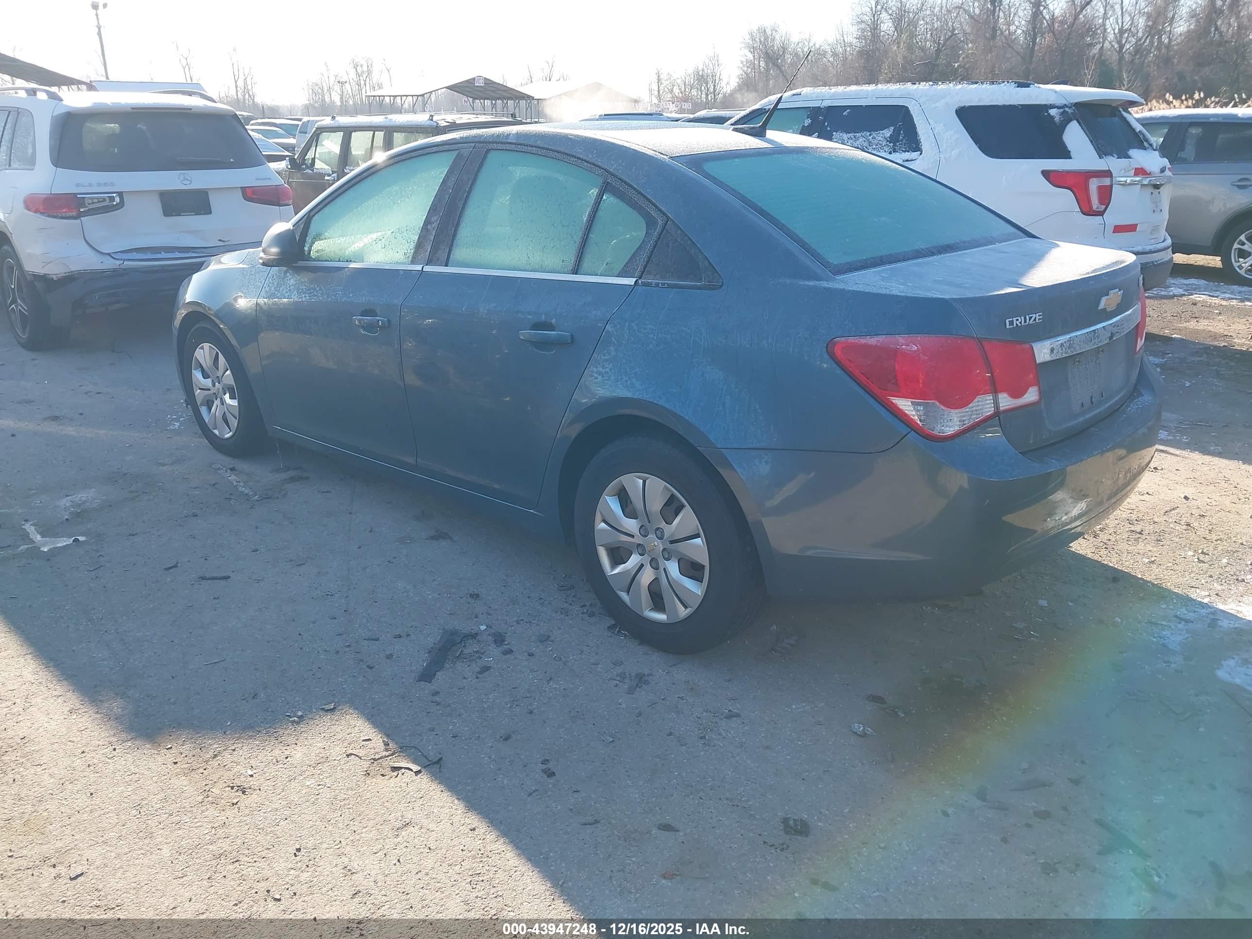 CHEVROLET CRUZE image 3