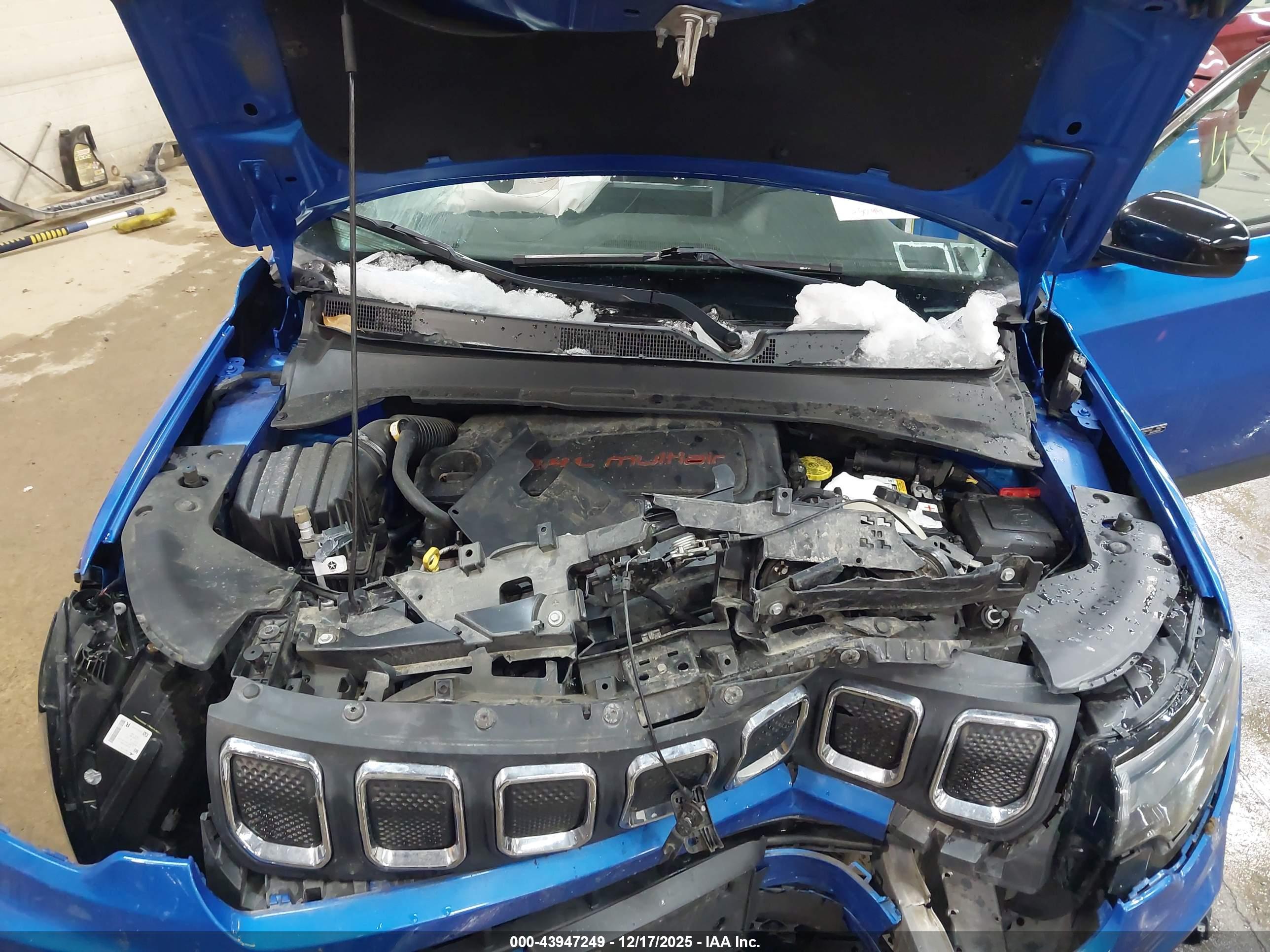 JEEP COMPASS image 10