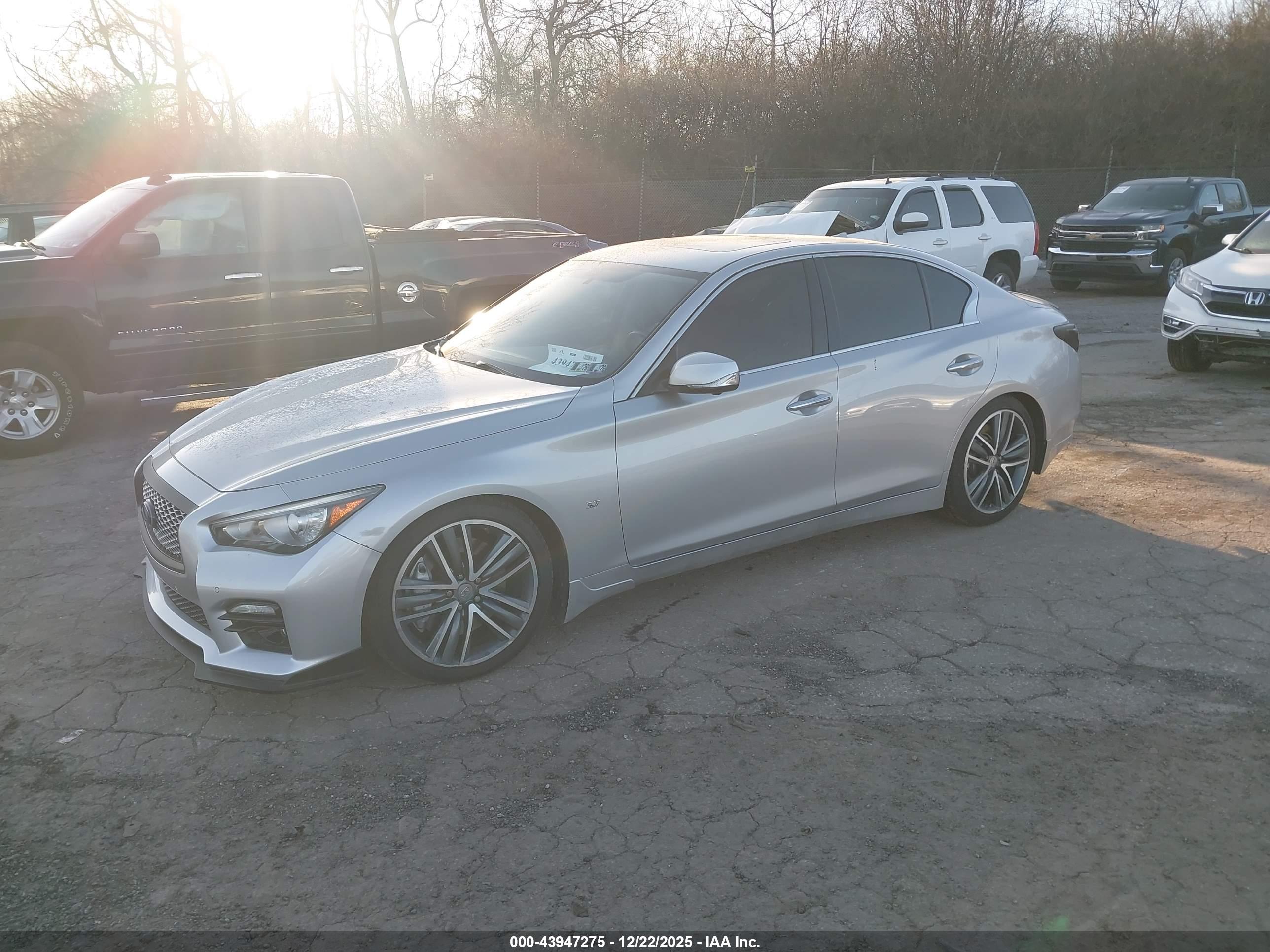 INFINITI Q50 image 2