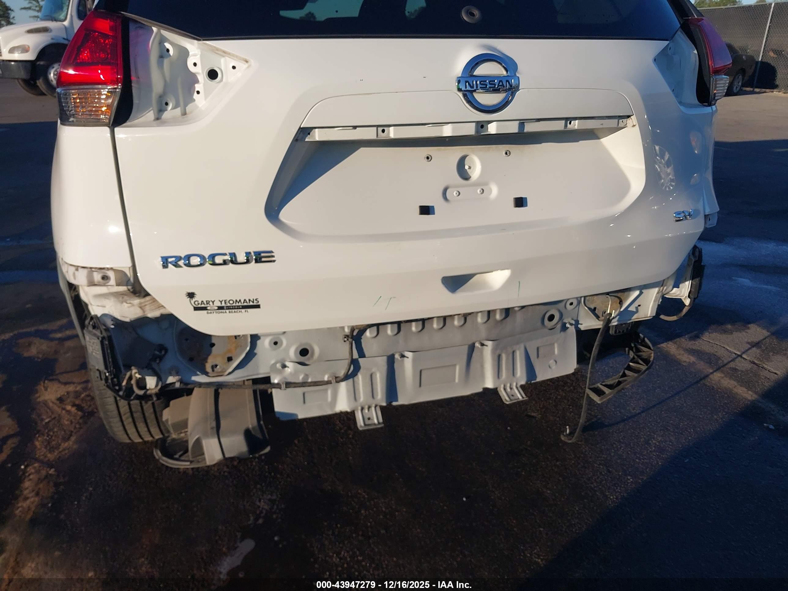 NISSAN ROGUE image 6