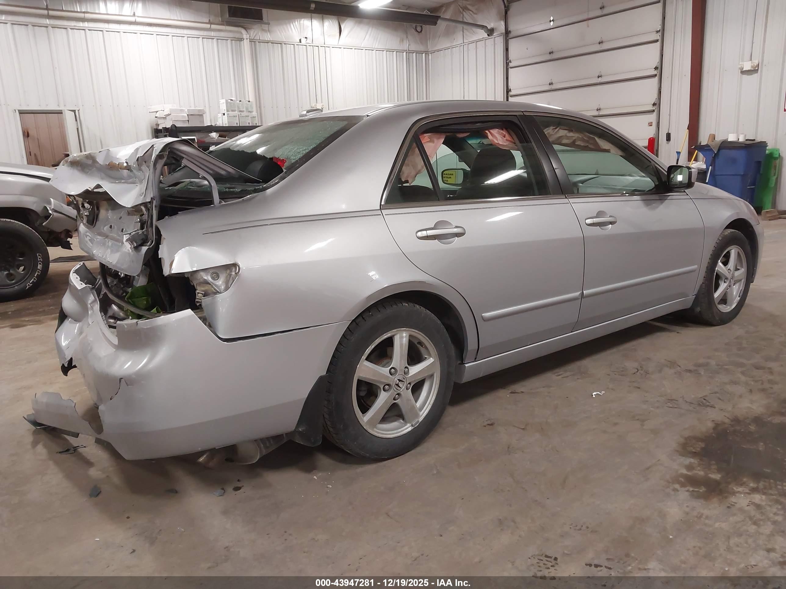 HONDA ACCORD image 4