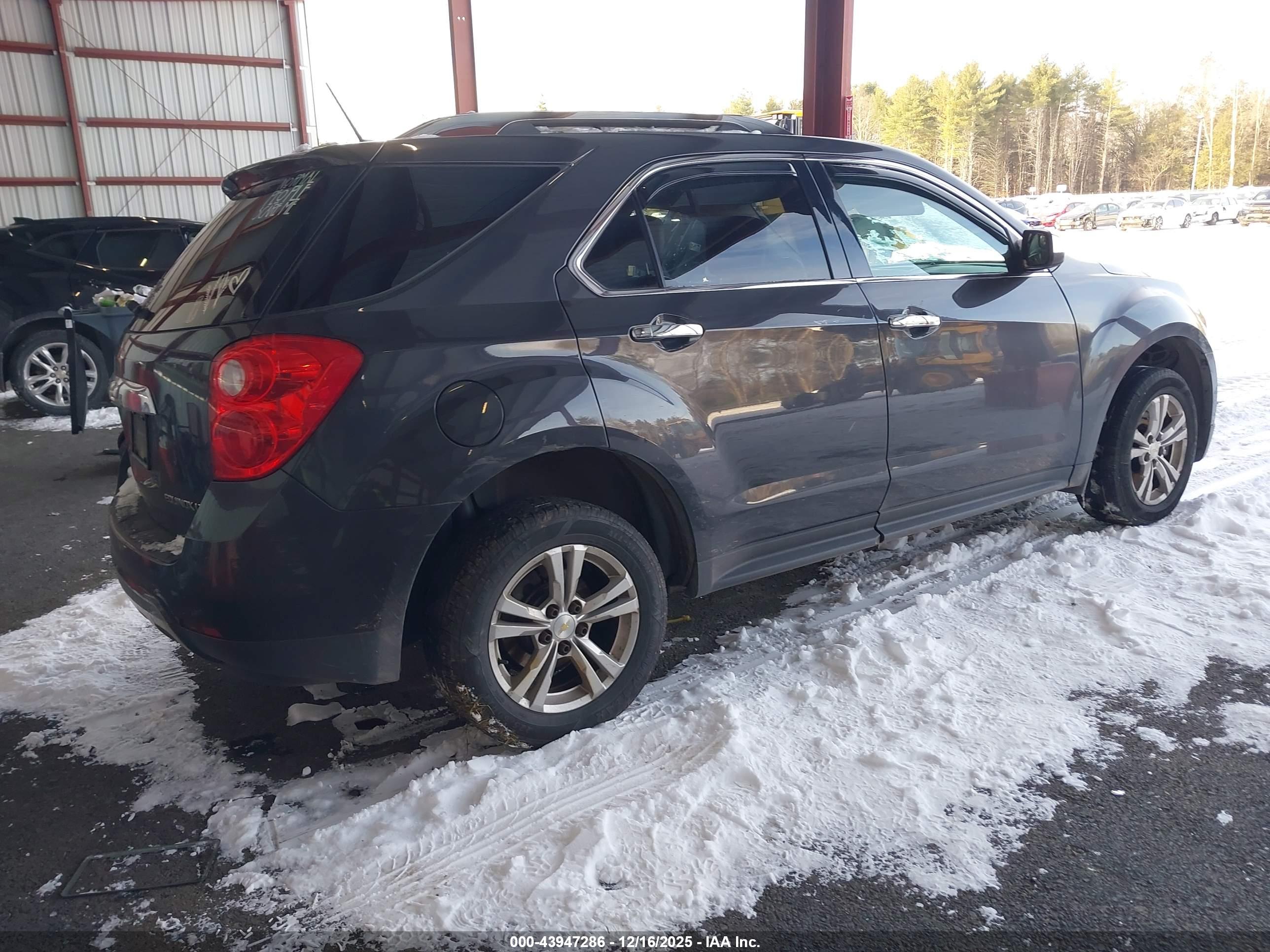 CHEVROLET EQUINOX image 4