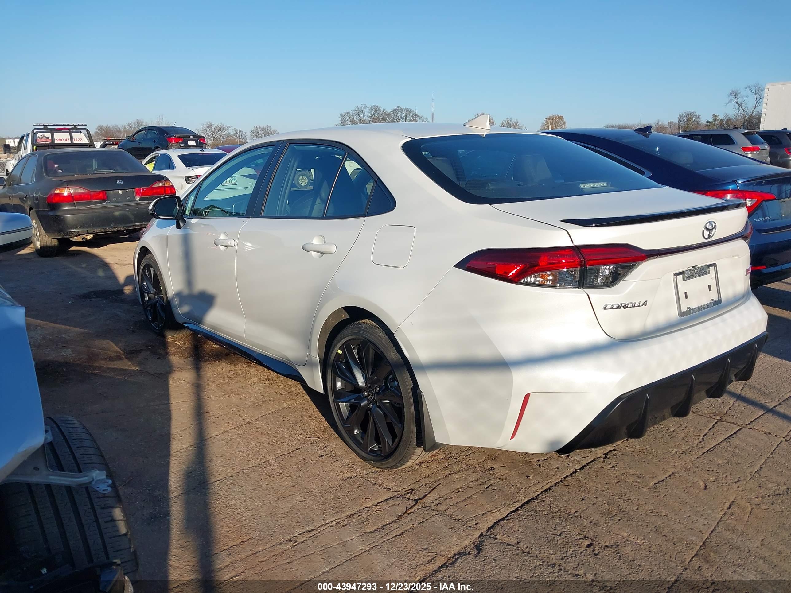TOYOTA COROLLA image 3