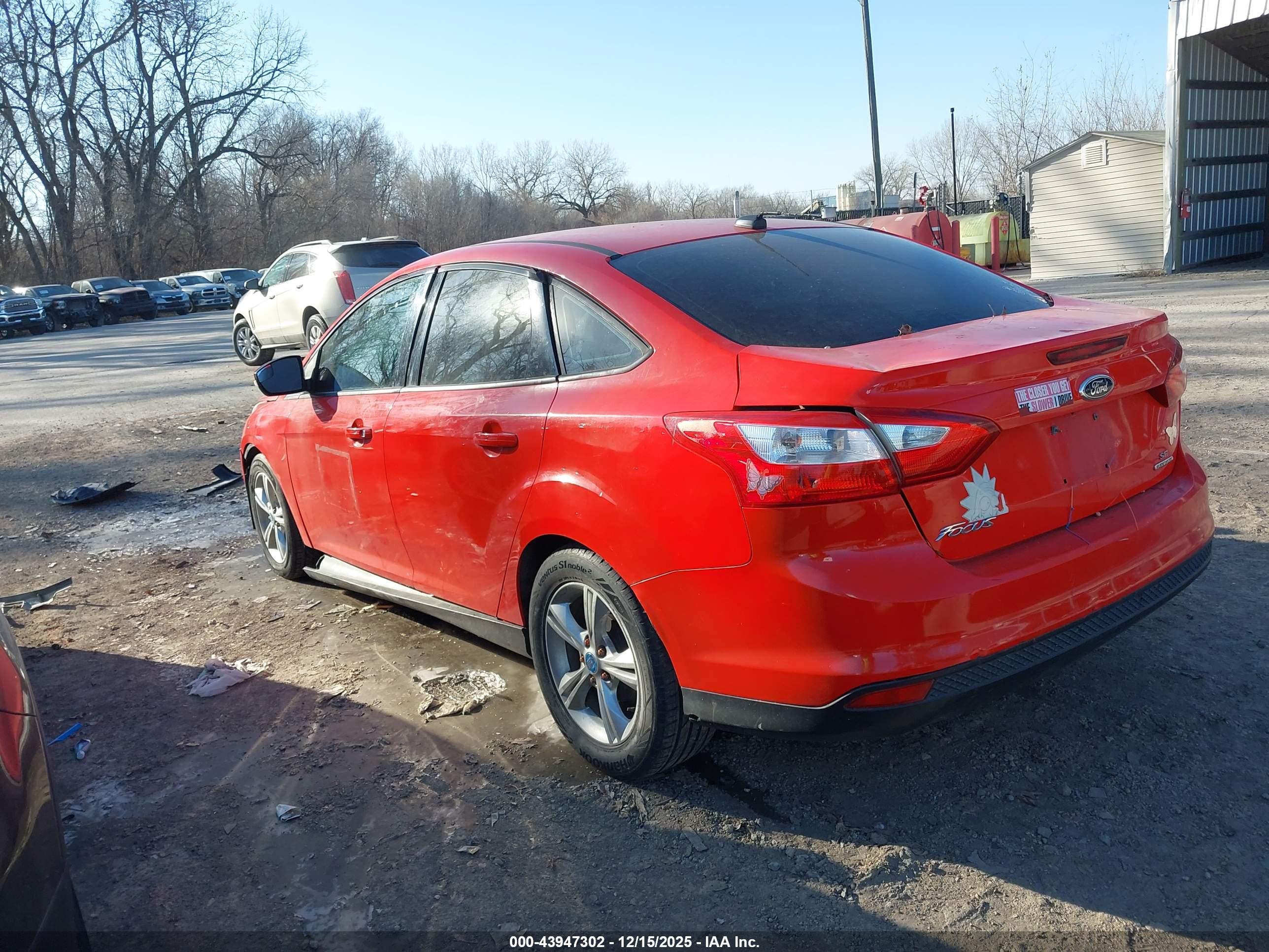 FORD FOCUS image 3