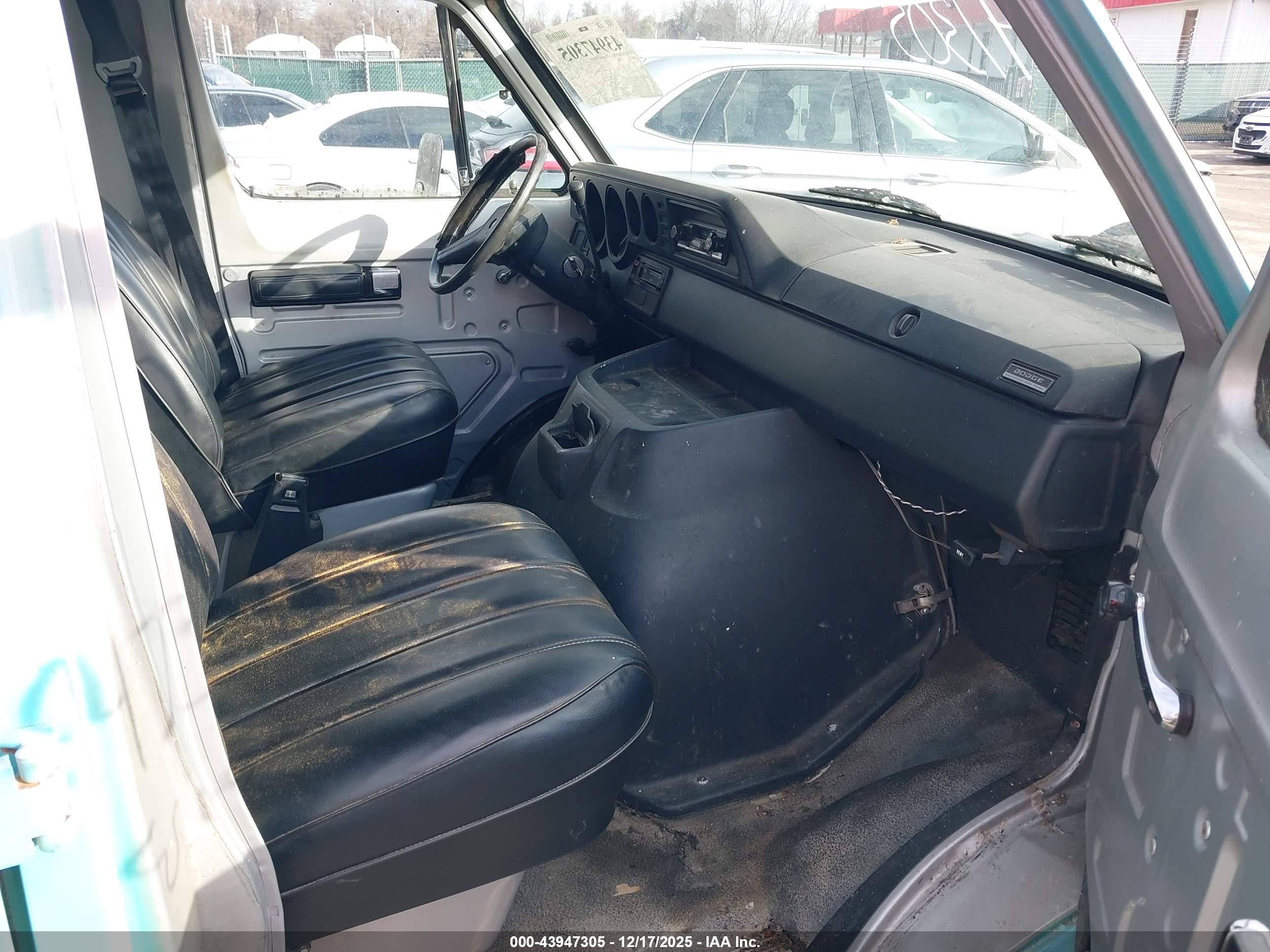 DODGE RAM image 5